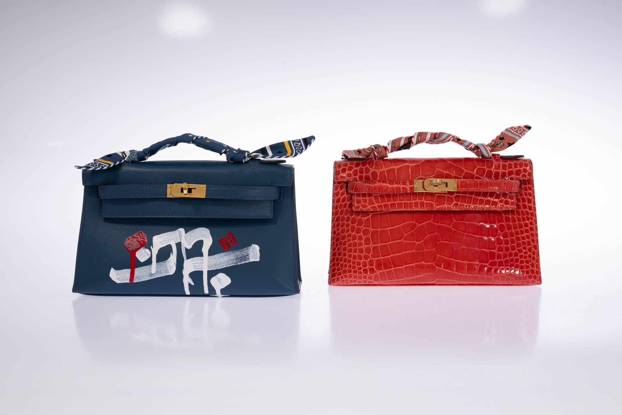 Hermès Kelly Pochette Rouge de Coeur Shiny Alligator Gold Hardware