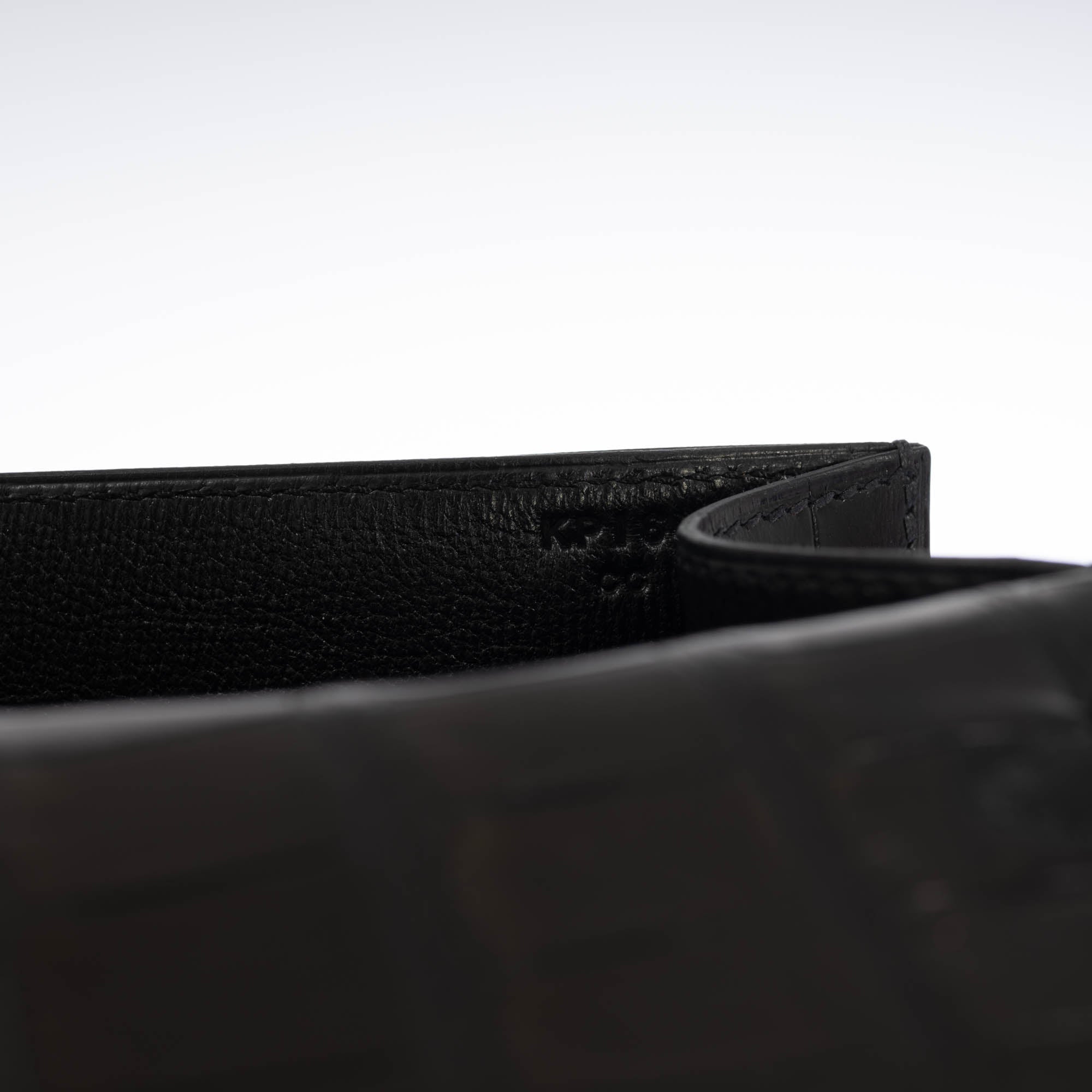 Hermès Kelly Dépêches Pochette 25 Black Matte Alligator PVD Hardware