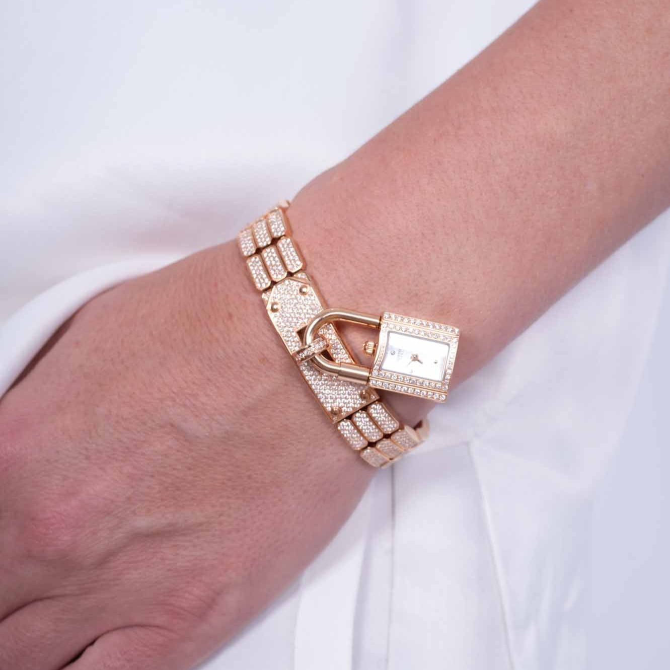 Extraordinary Full Diamond Hermès Kelly Watch 3 Piece Set