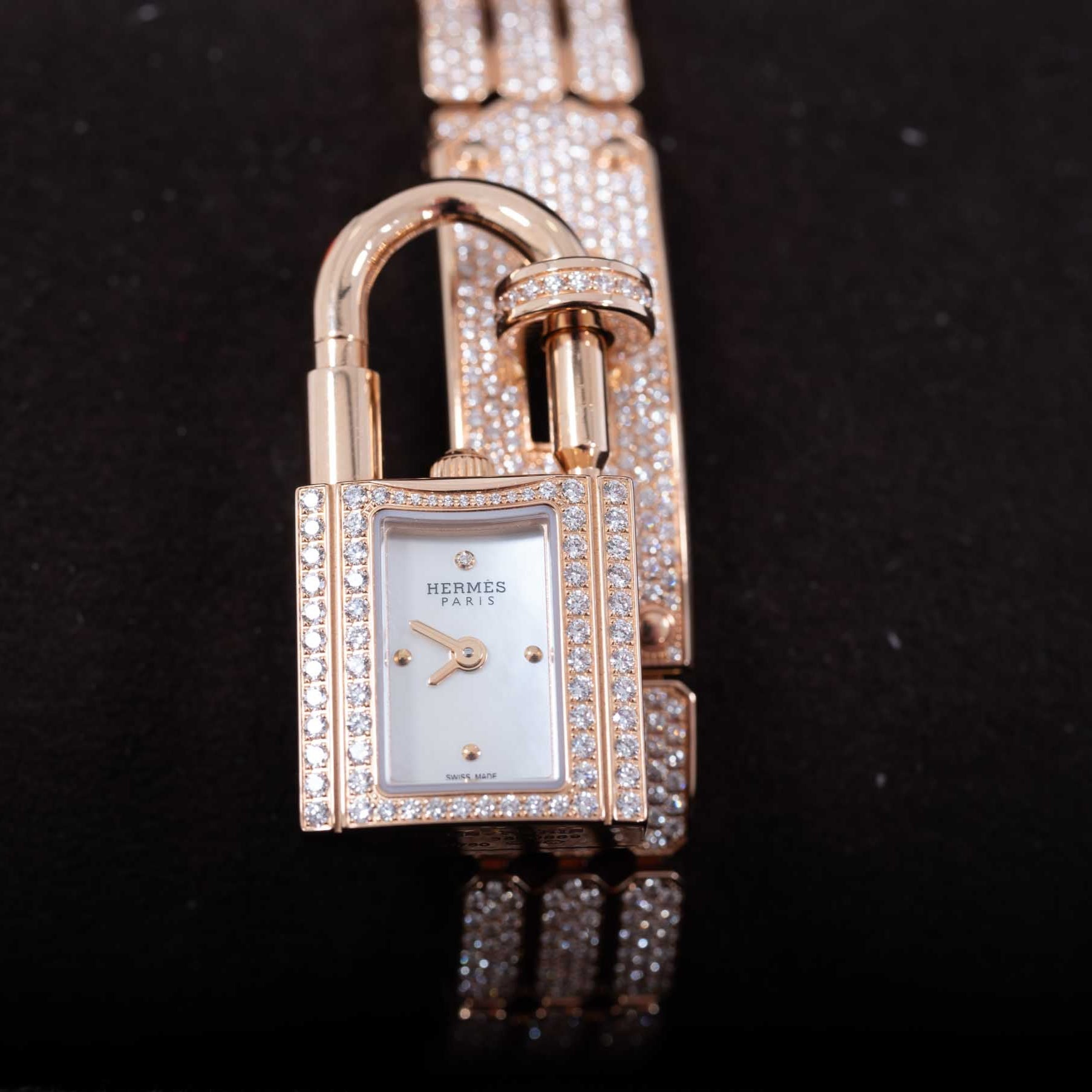 Extraordinary Full Diamond Hermès Kelly Watch 3 Piece Set
