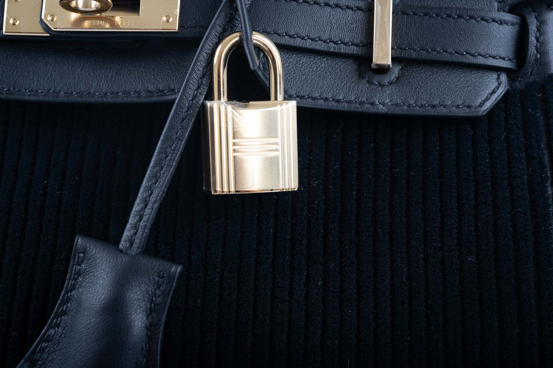 Hermès Birkin 25 Black côte à côte tuffetage and Swift Permabrass Hardware