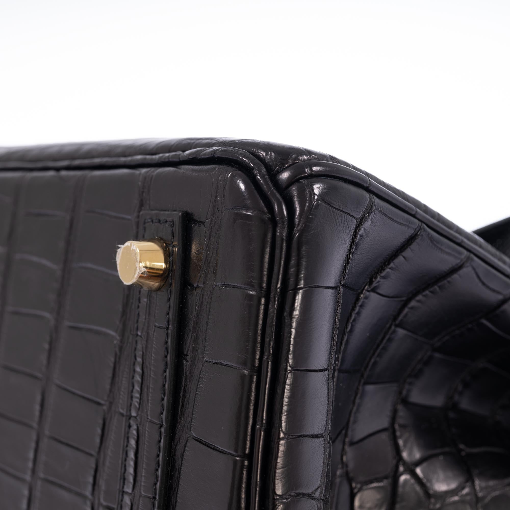Hermès Birkin 30 Black Matte Alligator Gold Hardware