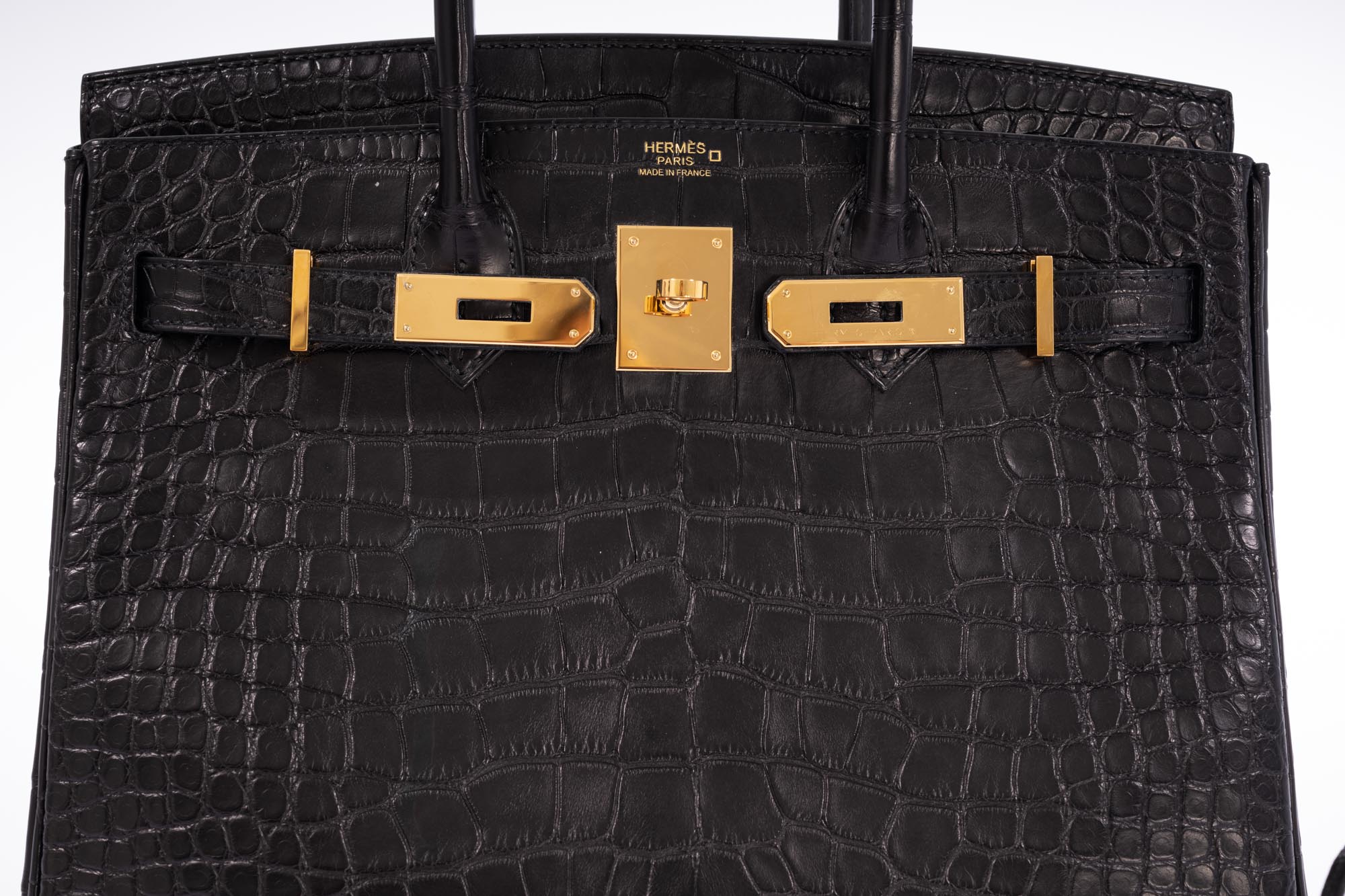 Hermès Birkin 30 Black Matte Alligator Gold Hardware