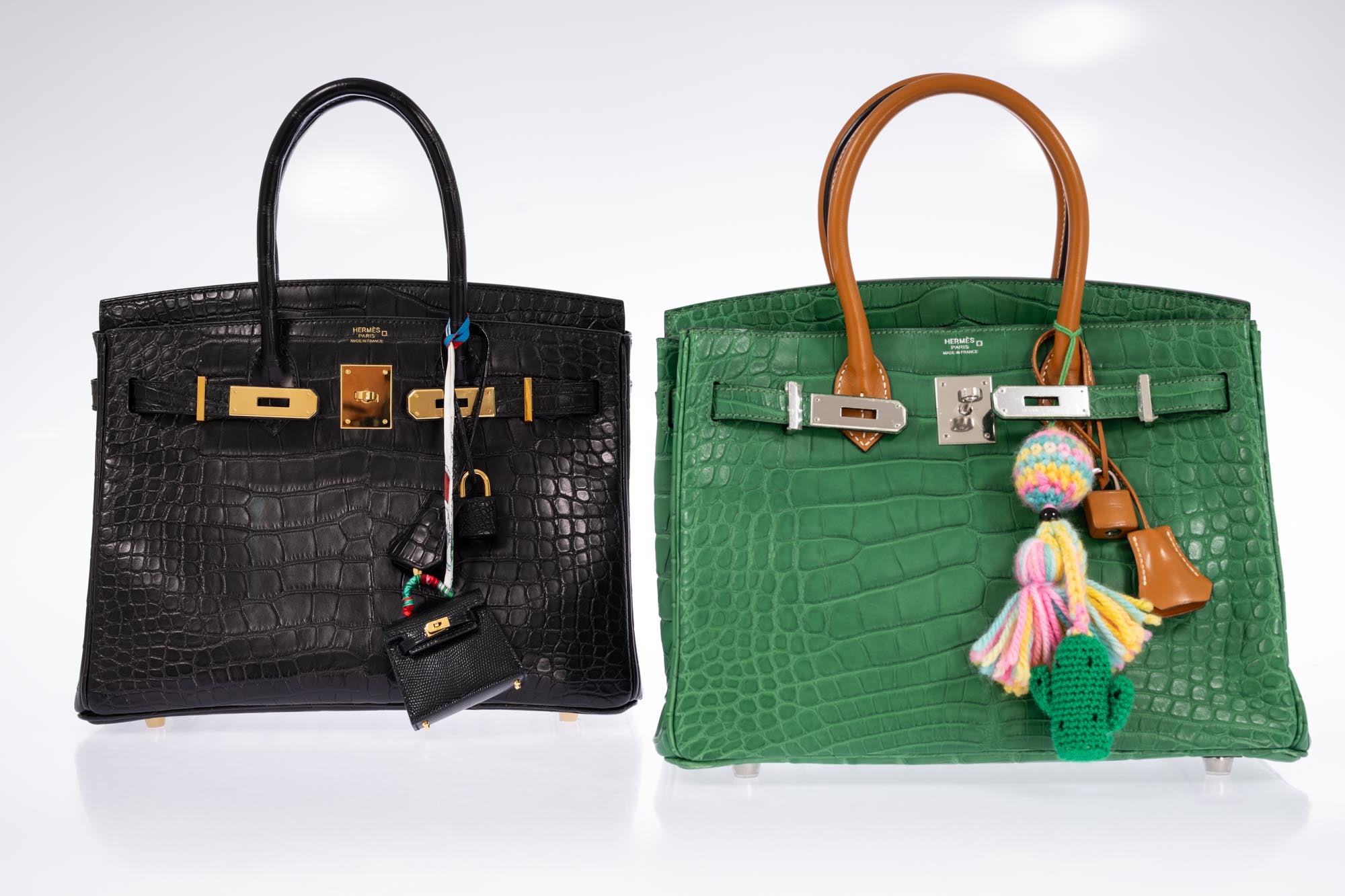 Hermès Birkin 30 Black Matte Alligator Gold Hardware