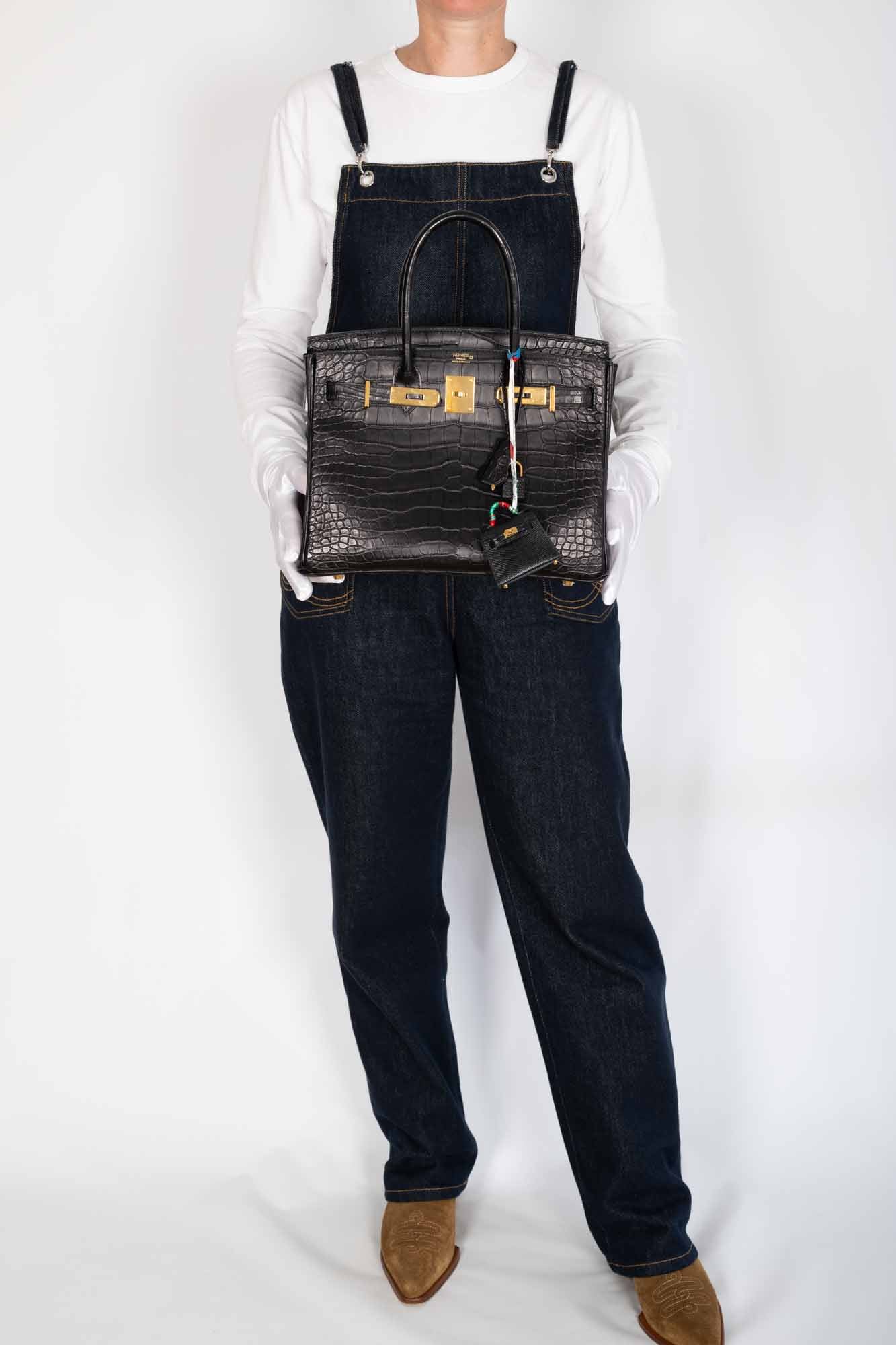 Hermès Birkin 30 Black Matte Alligator Gold Hardware
