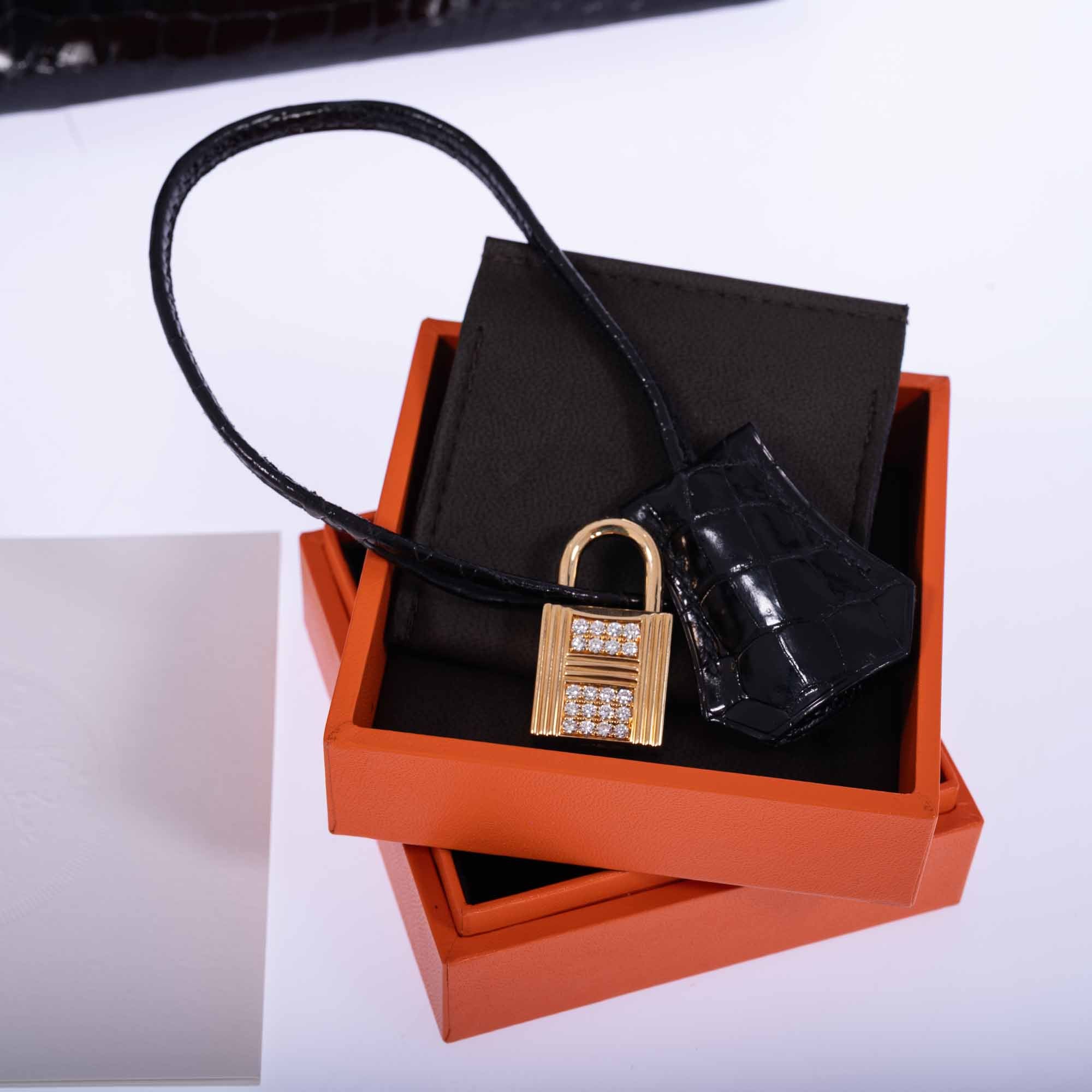 Hermès Birkin 35 Black Shiny Porosus Crocodile 18K Yellow Gold and Diamond Hardware