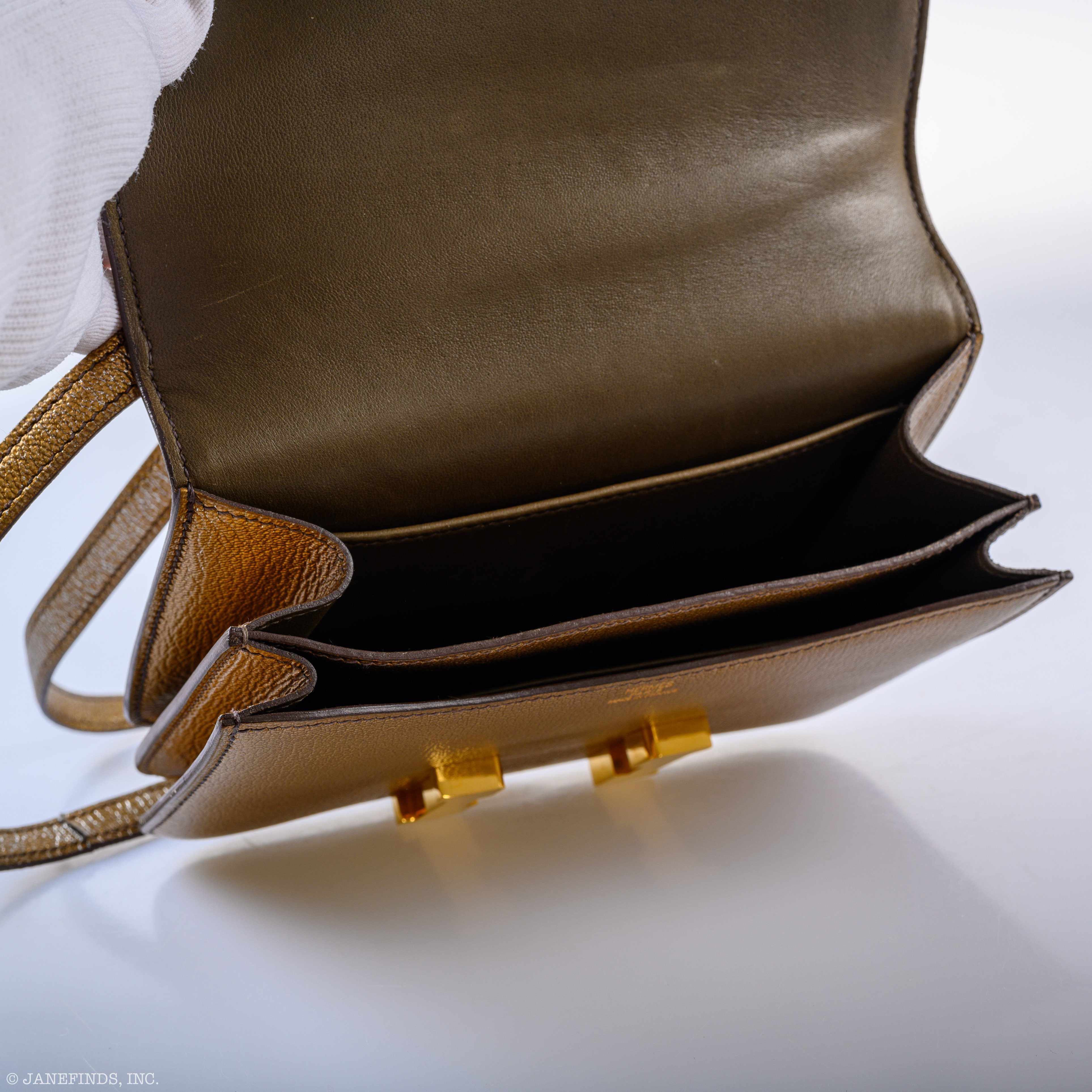 Hermès Constance 18 Gold Metallic Chevre Gold Hardware