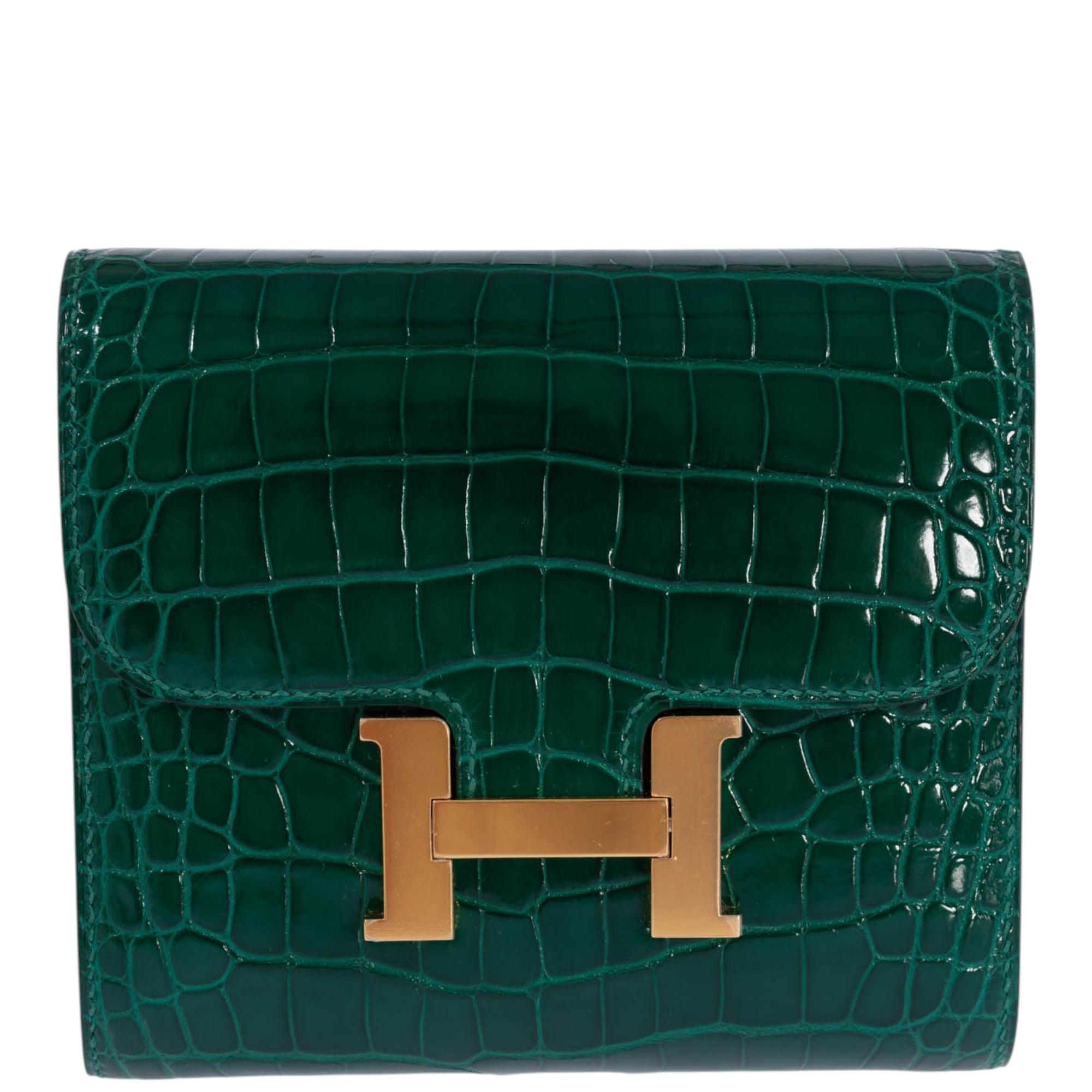 Hermès Constance Compact Wallet Vert Émeraude Alligator Gold Hardware