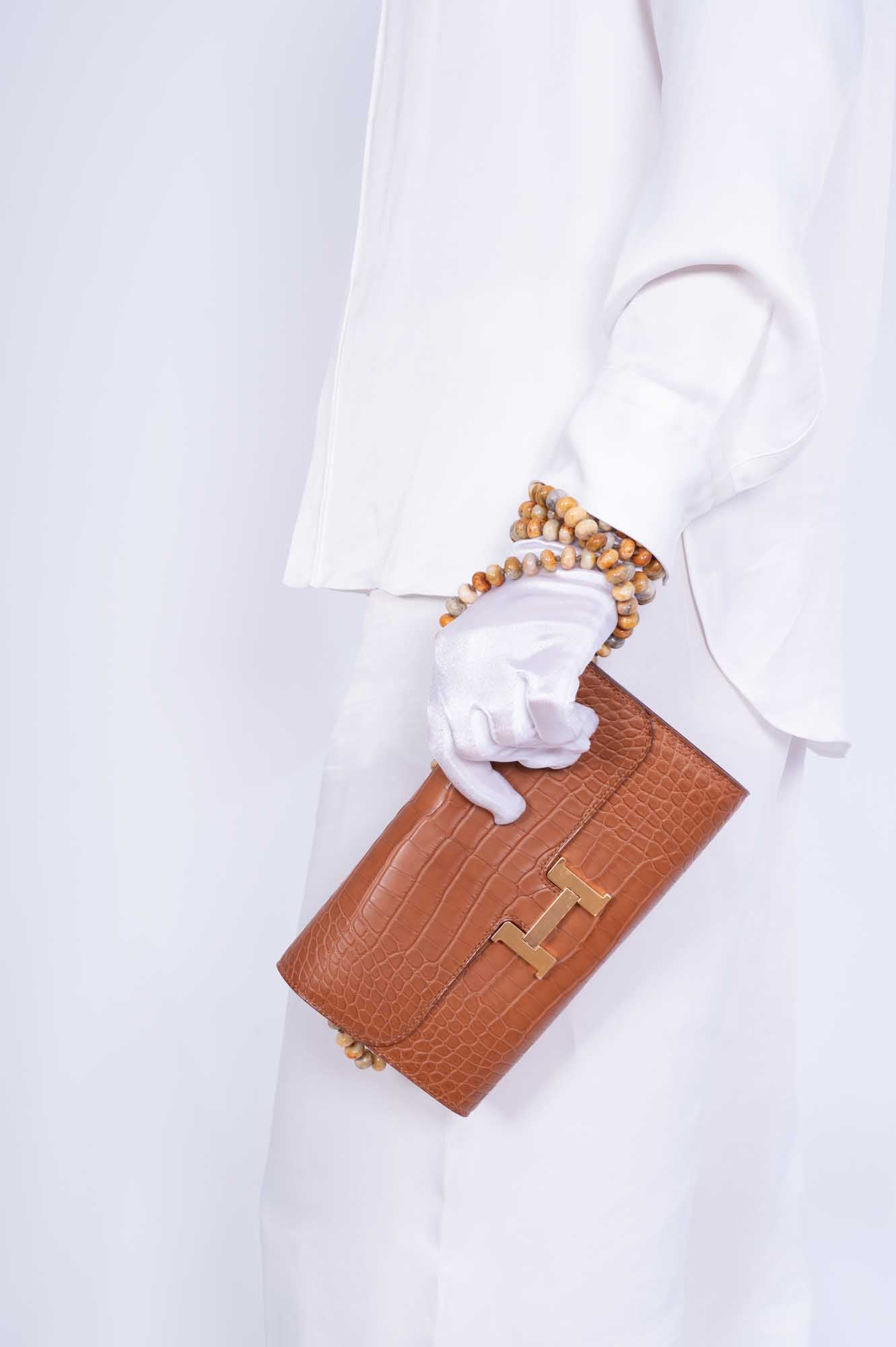 Hermès Constance To Go Wallet Gold Matte Alligator Gold Hardware