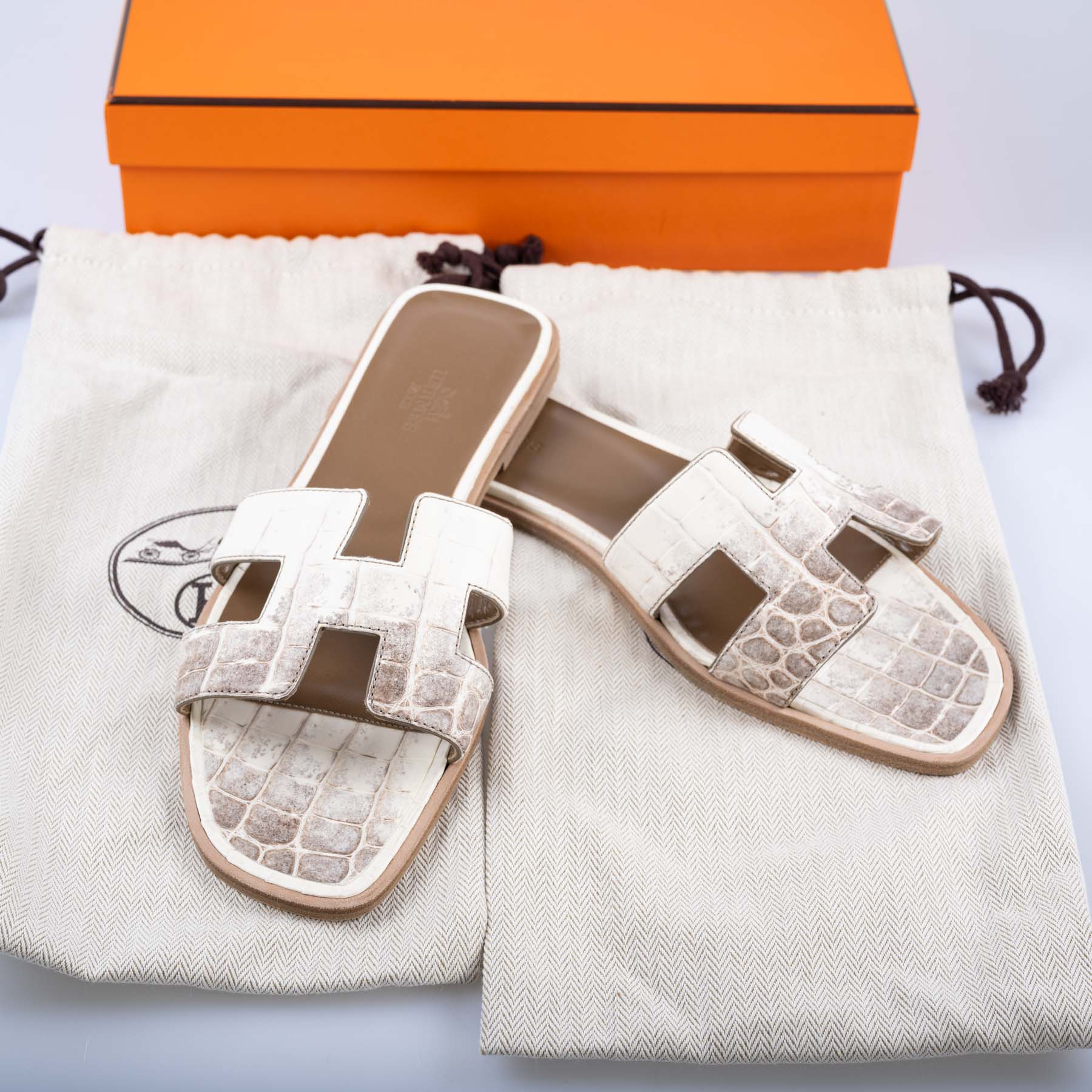 Hermès Himalayan Oran Sandlas Matte Nilo Crocodile 38.5