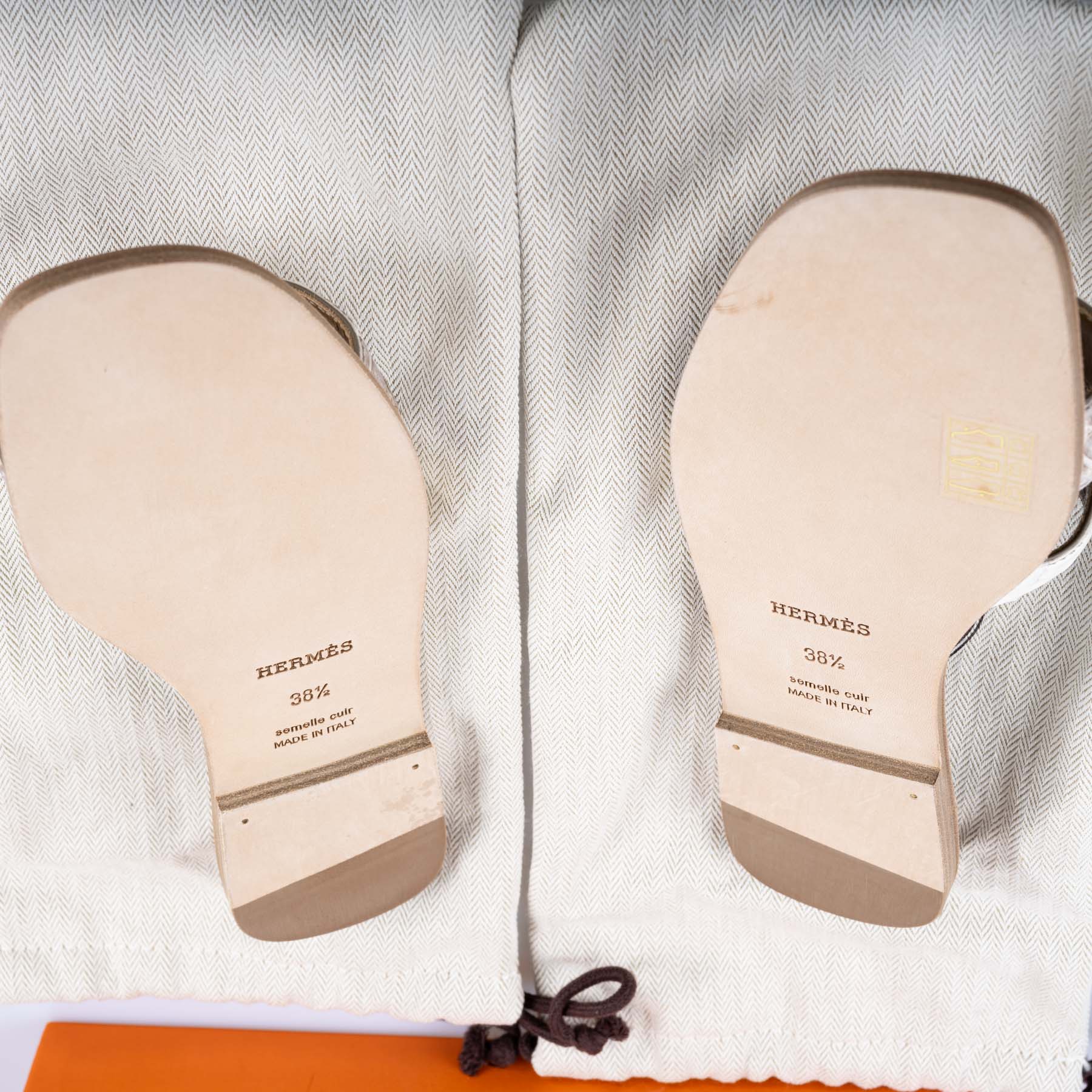 Hermès Himalayan Oran Sandlas Matte Nilo Crocodile 38.5