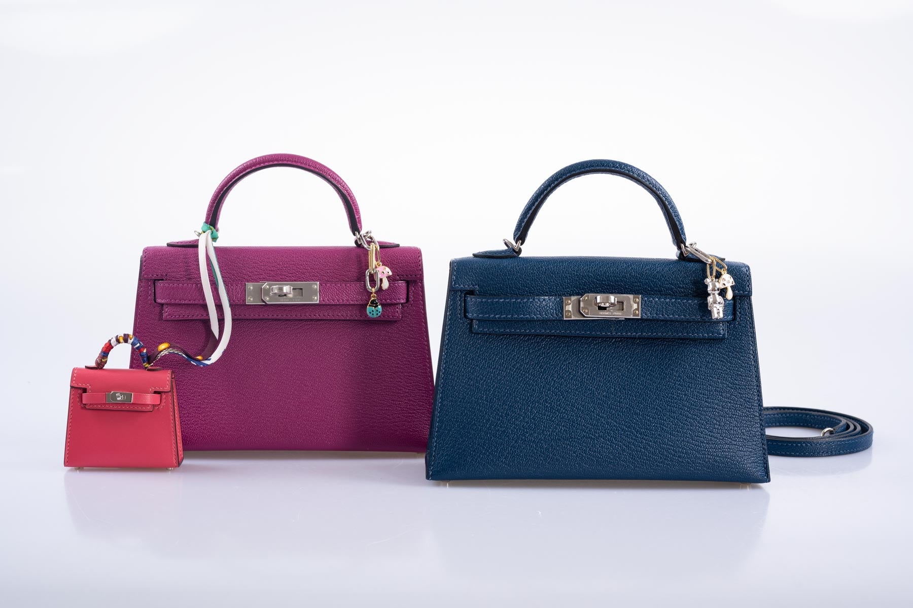 Hermès Kelly 20 Mini II Sellier Verso Blue Deep and Ebène Chèvre Palladium Hardware
