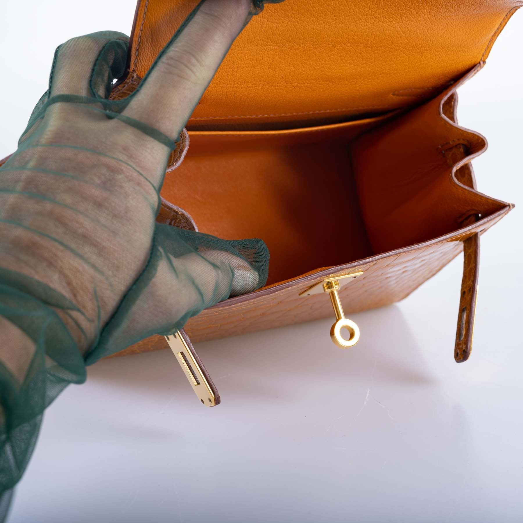 Hermès Kelly 20 Mini Sellier Saffron Alligator with Gold Hardware