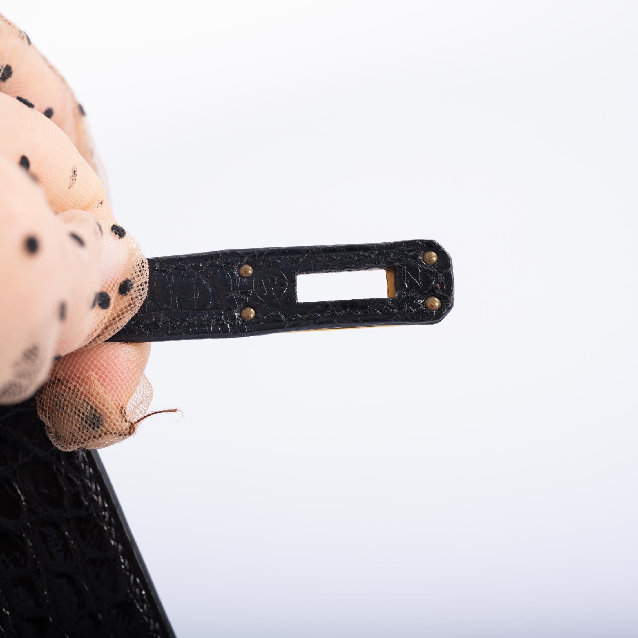 Hermès Kelly 20 Mini Vintage Black Noir Alligator with Gold Hardware