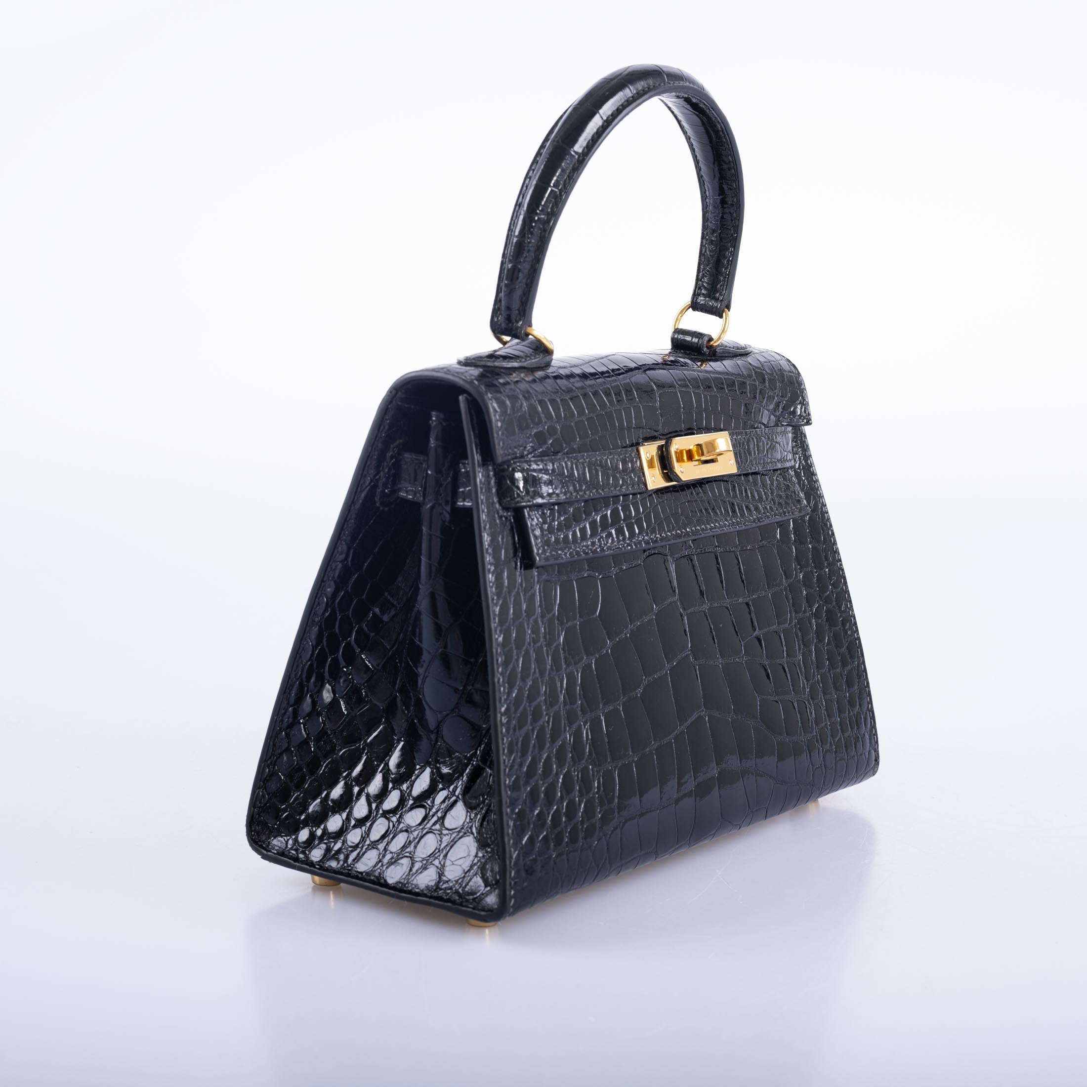 Hermès Kelly 20 Mini Vintage Black Noir Alligator with Gold Hardware