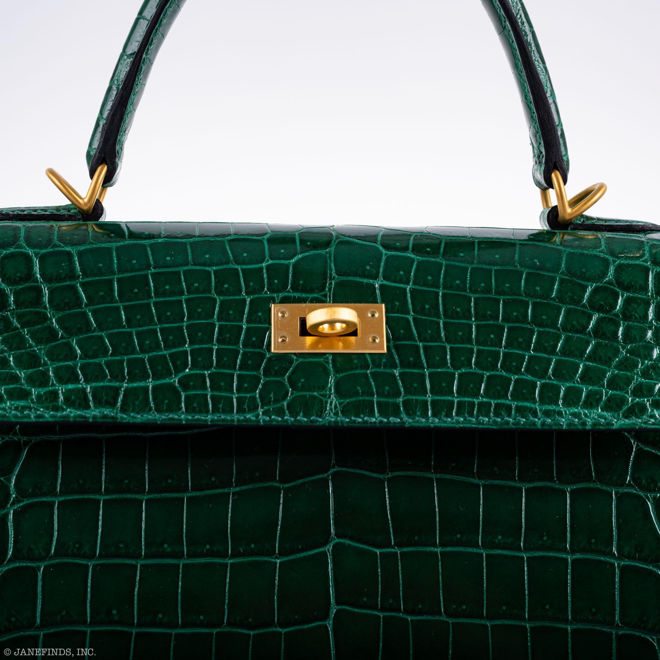 Hermès Kelly 25 HSS Sellier Emerald Nilo Crocodile & Cassis Brushed Gold Hardware