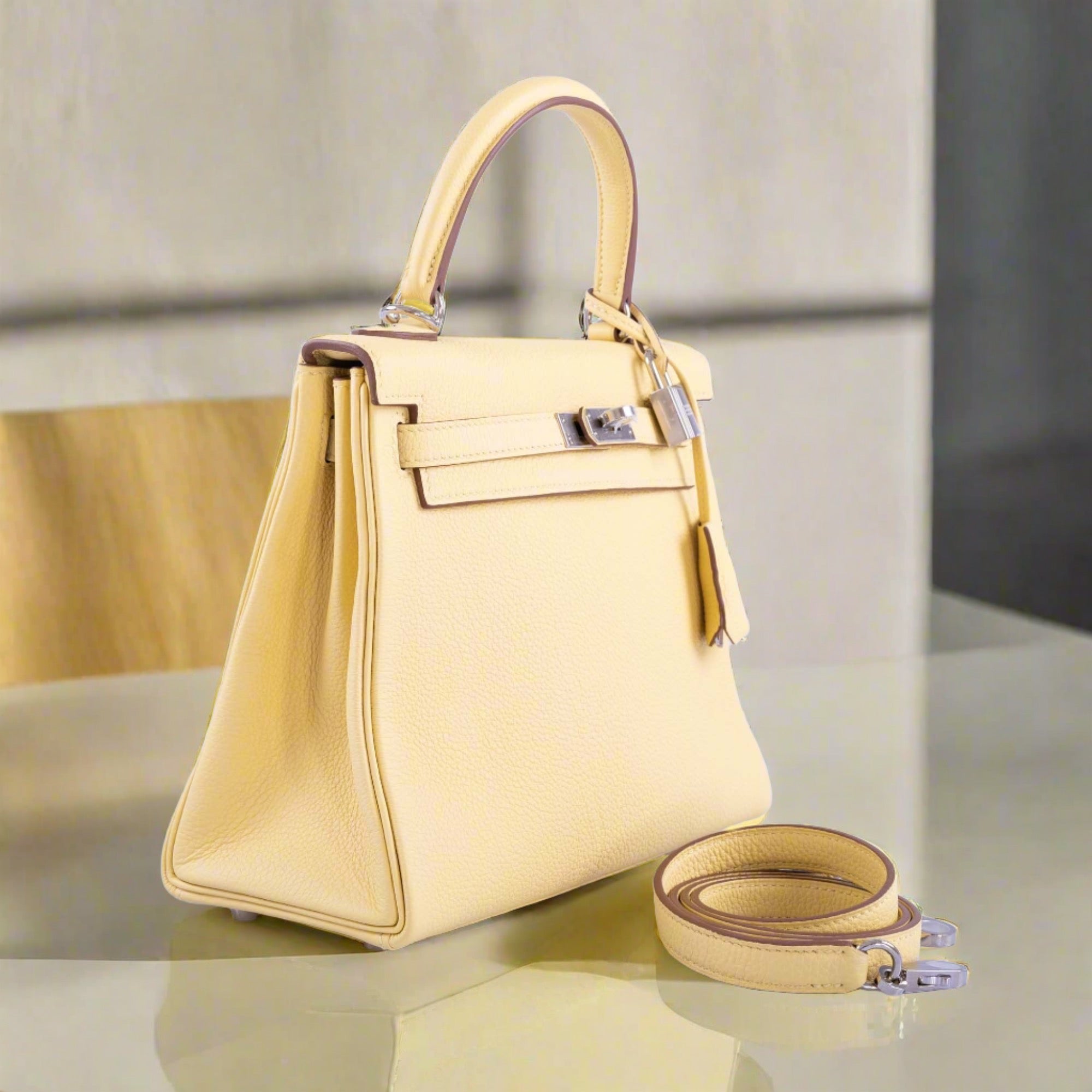 Hermès Kelly 25 Retourne Jaune Poussin Togo Palladium Hardware