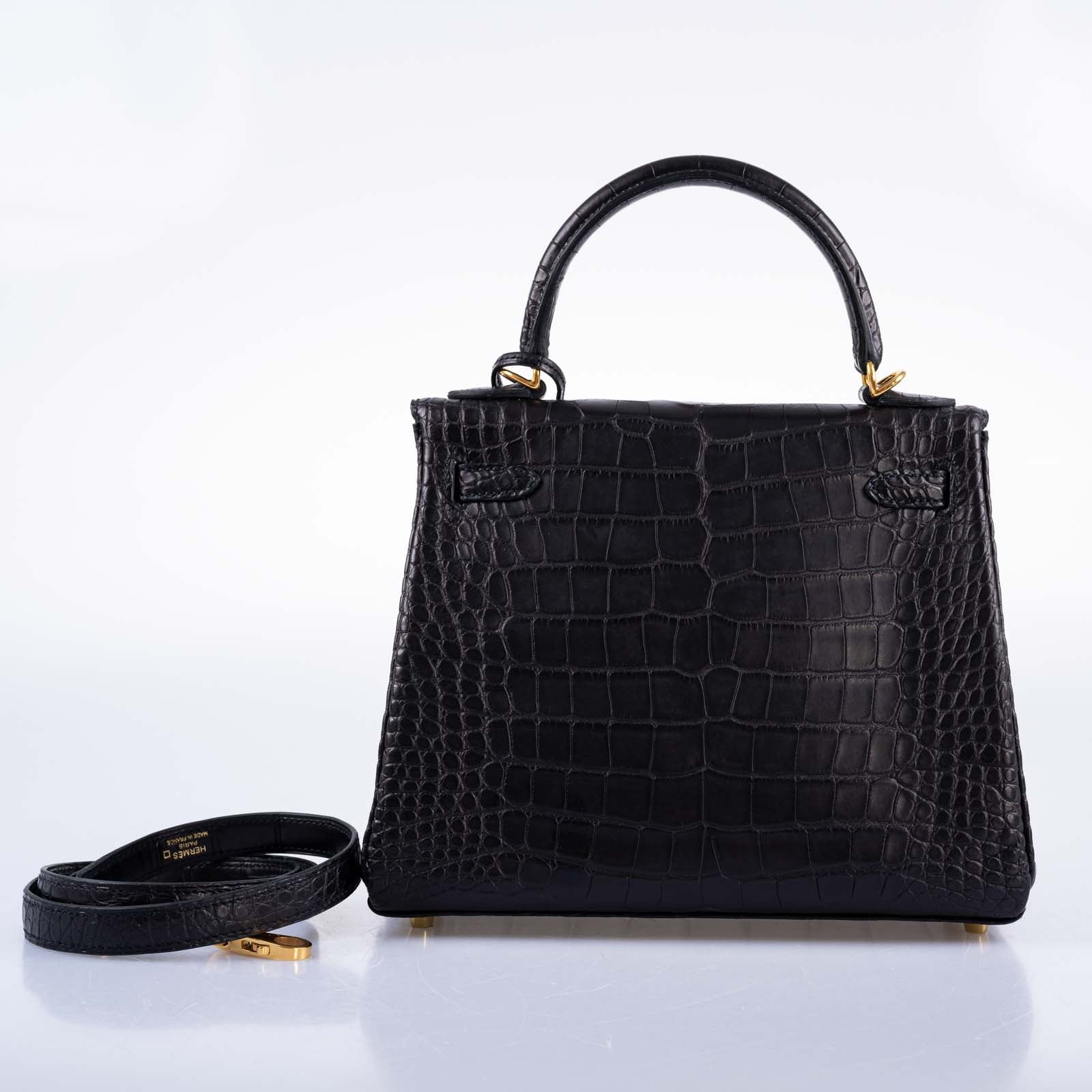 Hermès Kelly 25 Retourne Matte Black Alligator Gold Hardware
