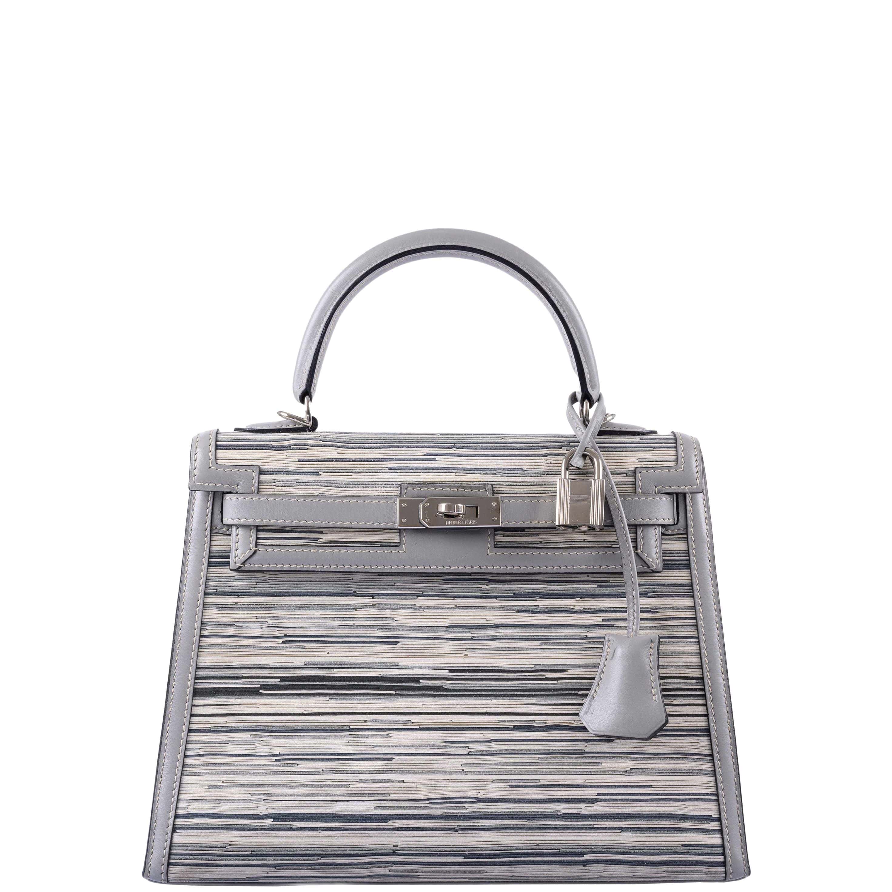 Hermès Kelly 25 Sellier Gris Perle Box & Vibrato Leather Palladium Hardware