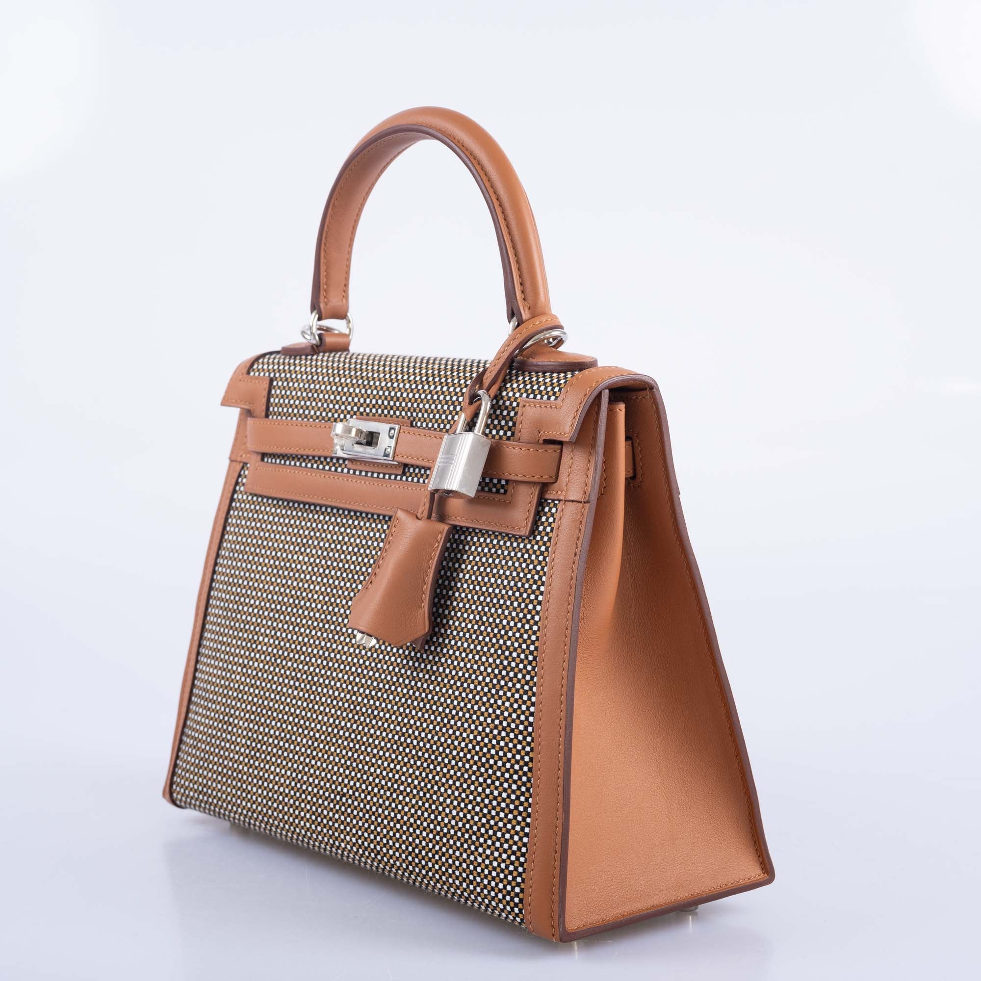 Hermès Kelly 25 Sellier Quadrille Sesame Swift and Canvas Palladium Hardware