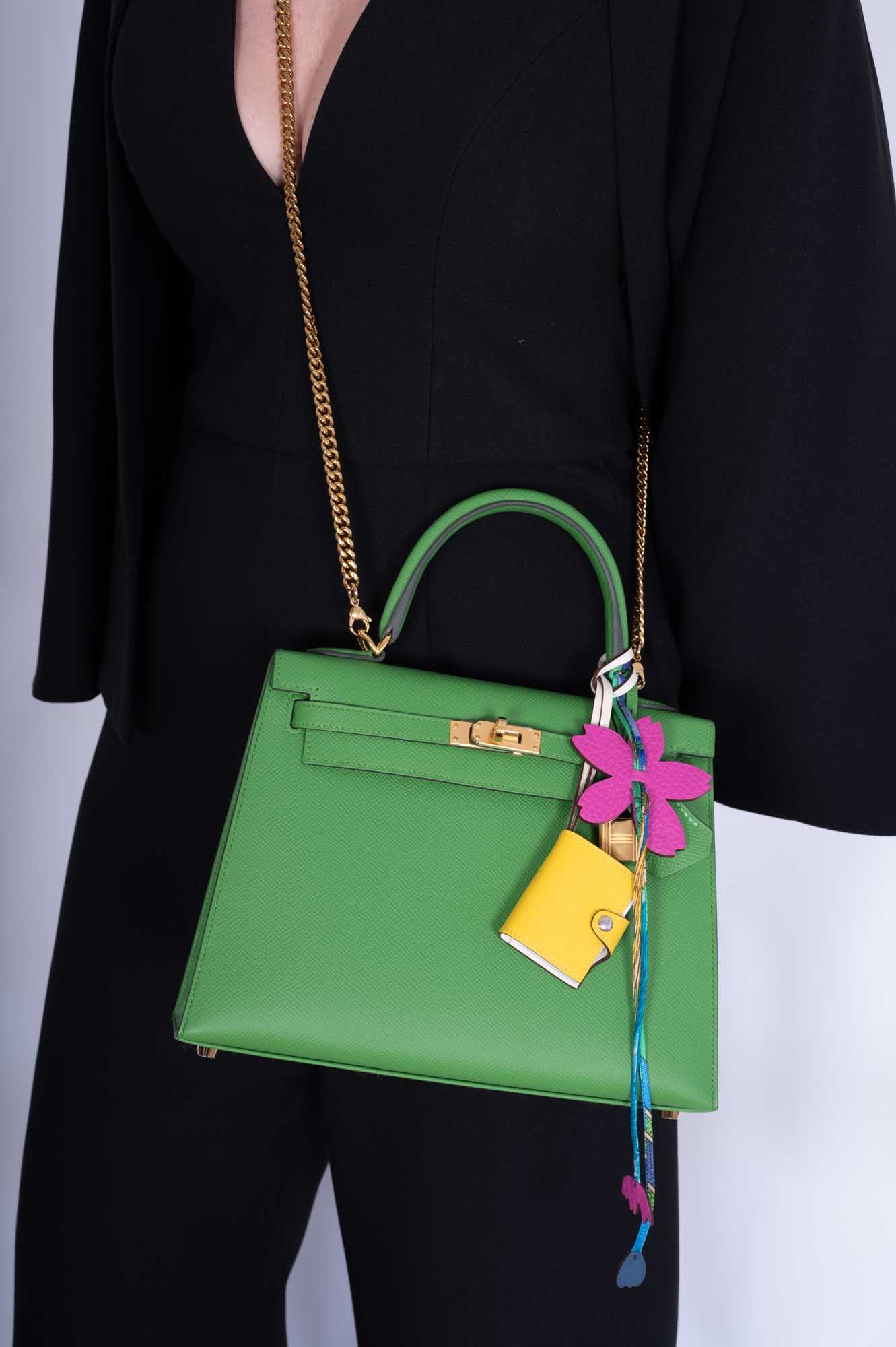 Hermès Kelly 25 Sellier Vert Yucca Epsom Gold Hardware