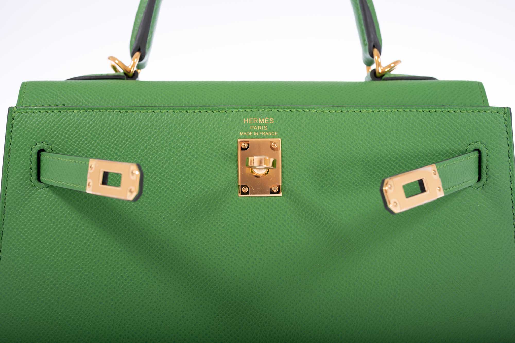 Hermès Kelly 25 Sellier Vert Yucca Epsom Gold Hardware