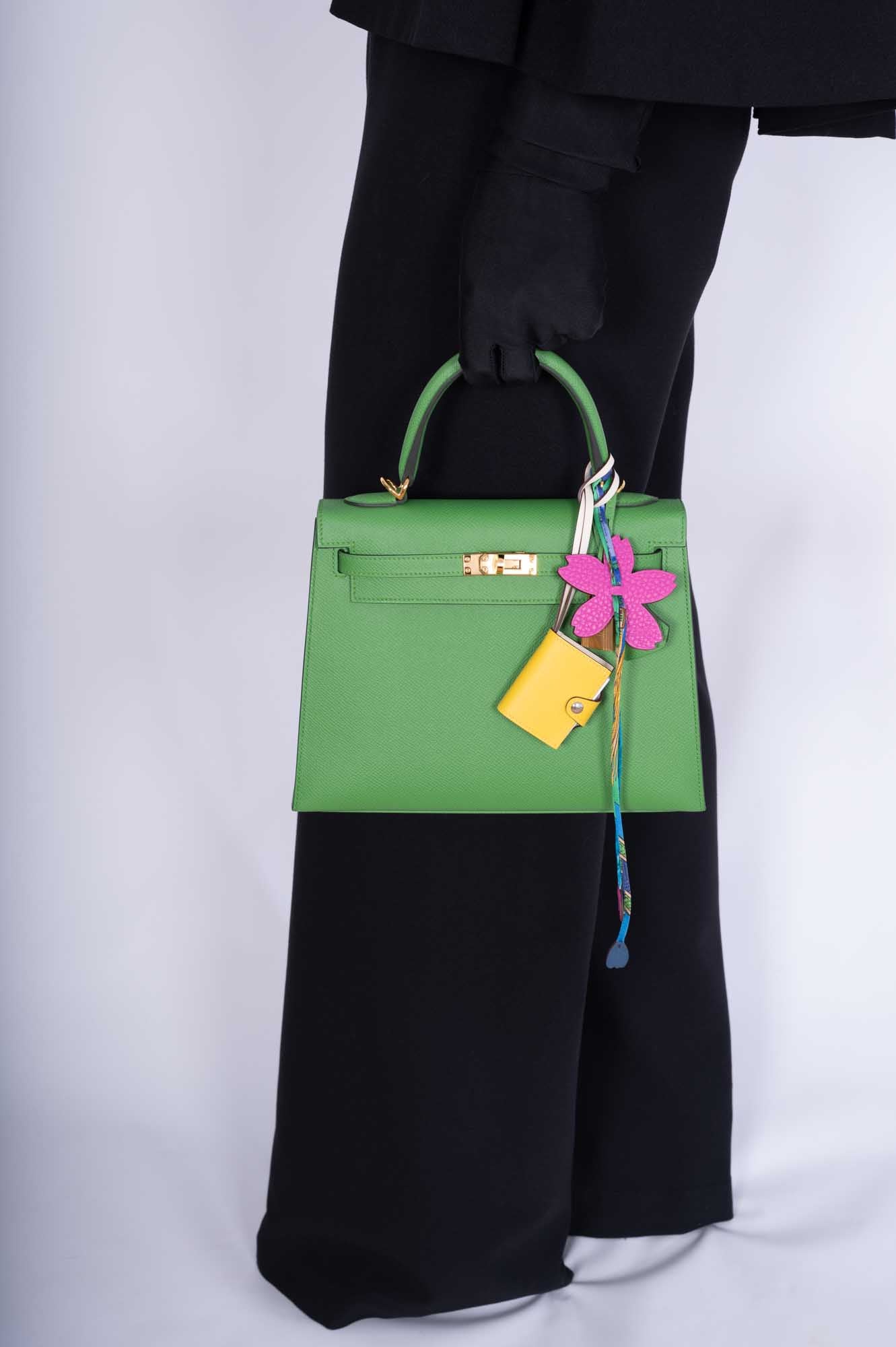 Hermès Kelly 25 Sellier Vert Yucca Epsom Gold Hardware