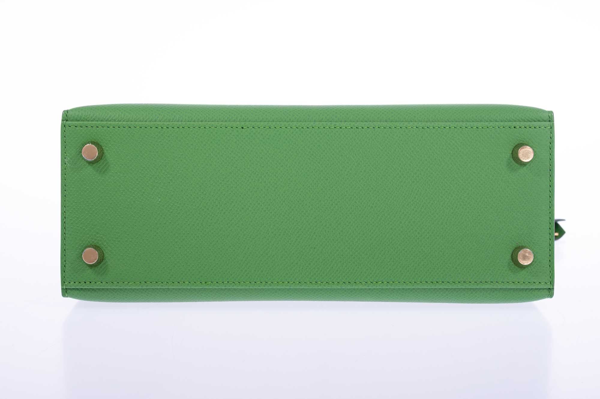 Hermès Kelly 25 Sellier Vert Yucca Epsom Gold Hardware