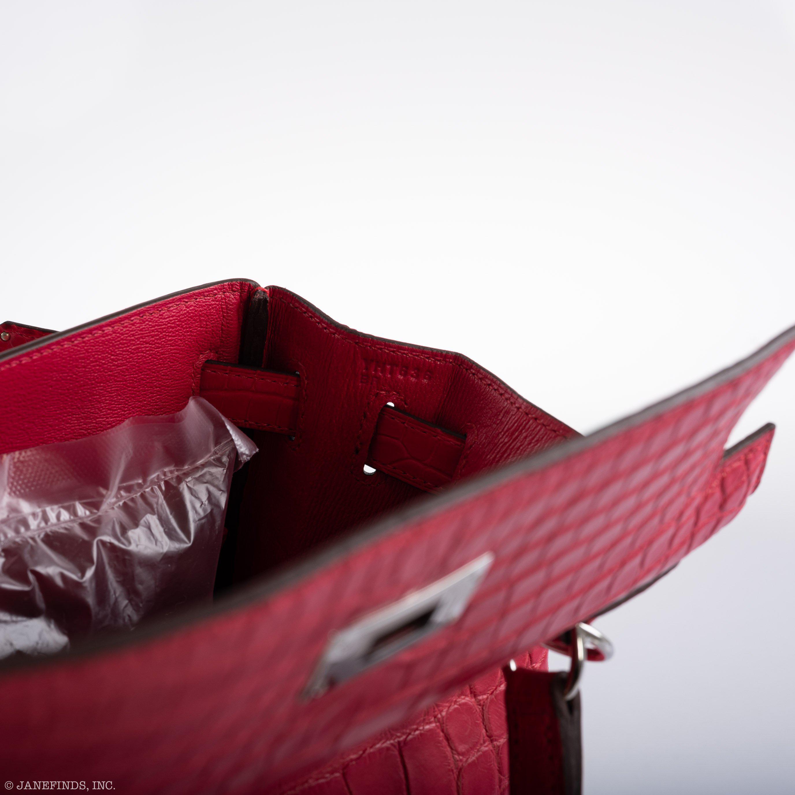 Hermès Kelly 28 Retourne Rose Extreme Matte Alligator Palladium Hardware