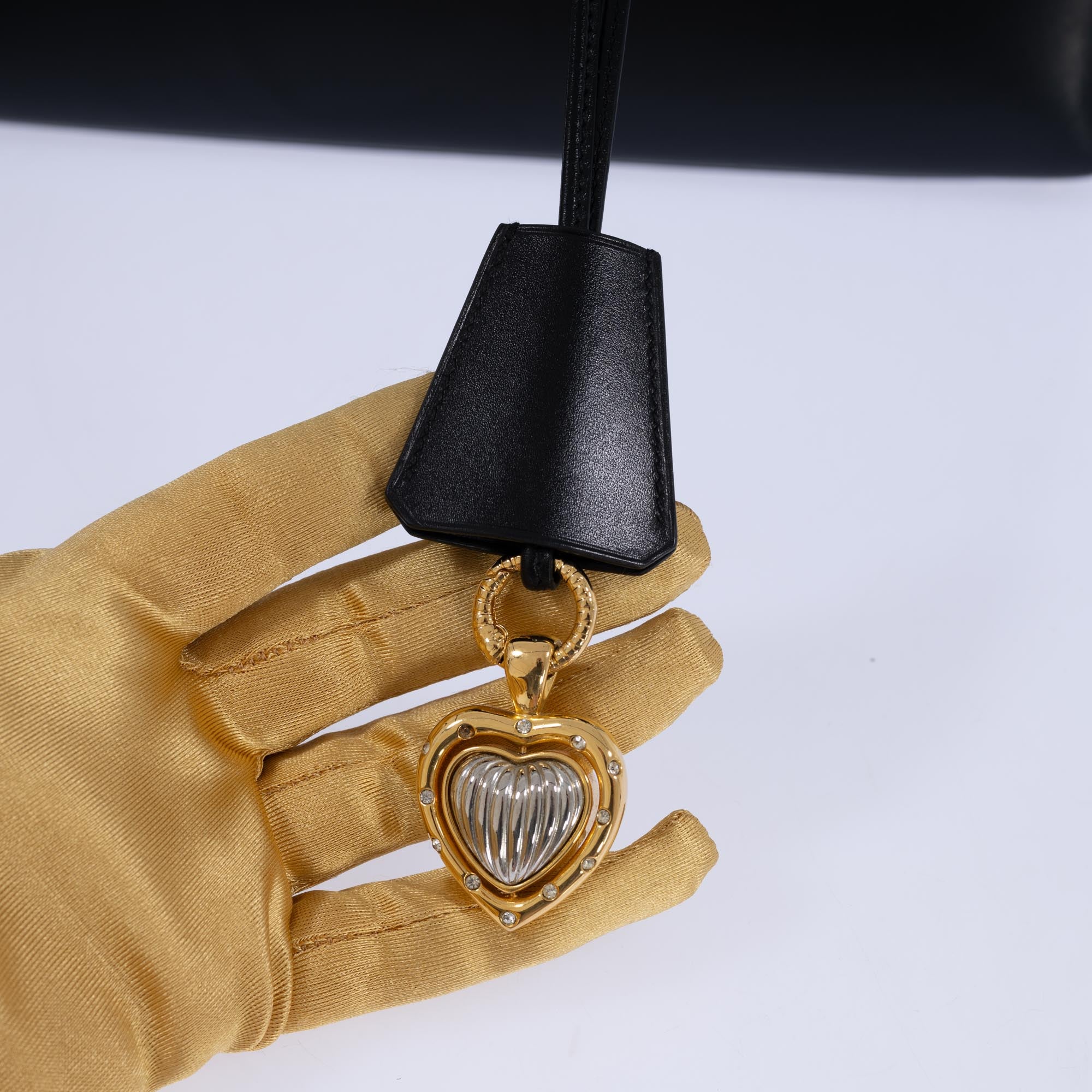 Hermès Kelly 28 Sellier Black Box Gold Hardware