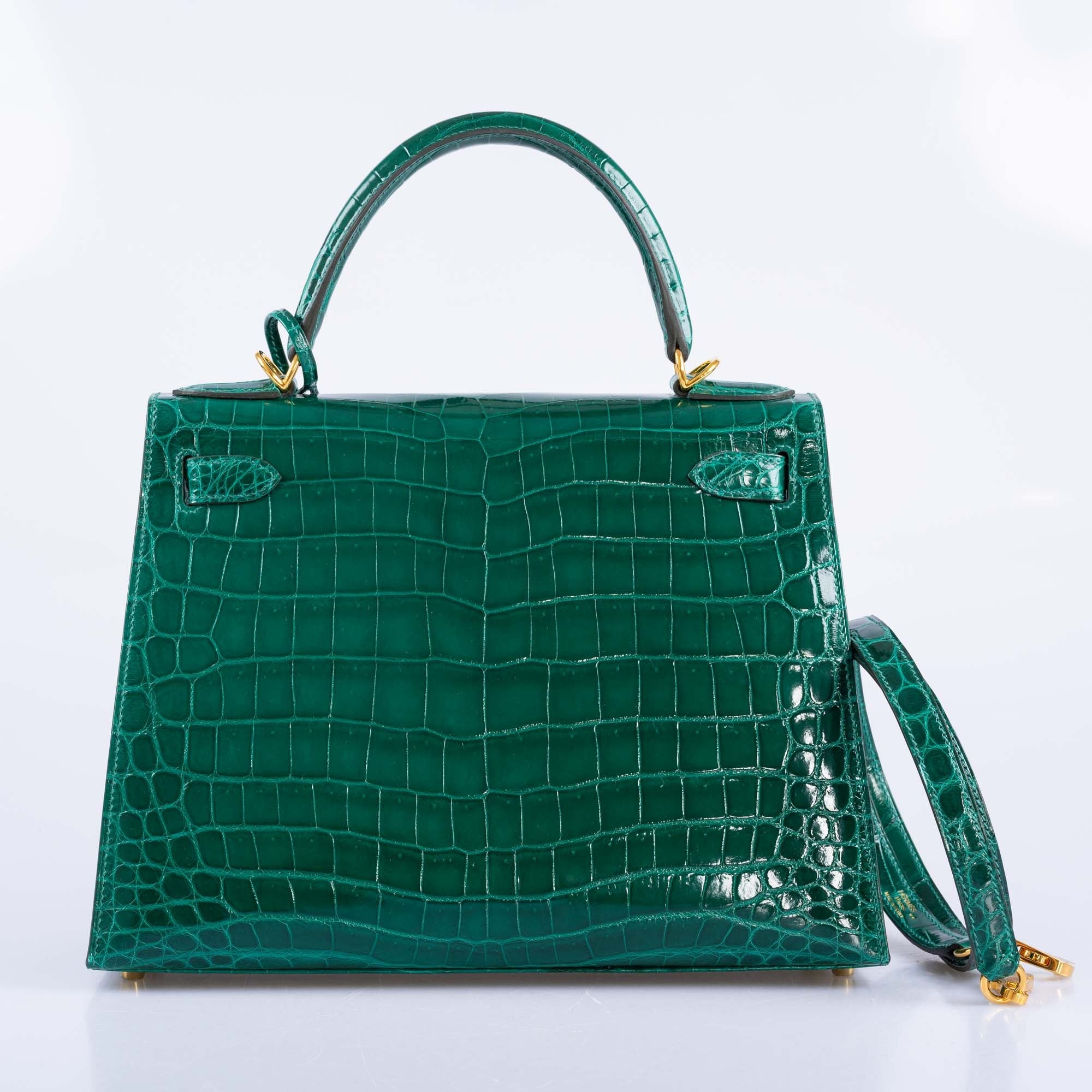 Hermès Kelly 28 Sellier Emerald Shiny Nilo Crocodile Gold Hardware