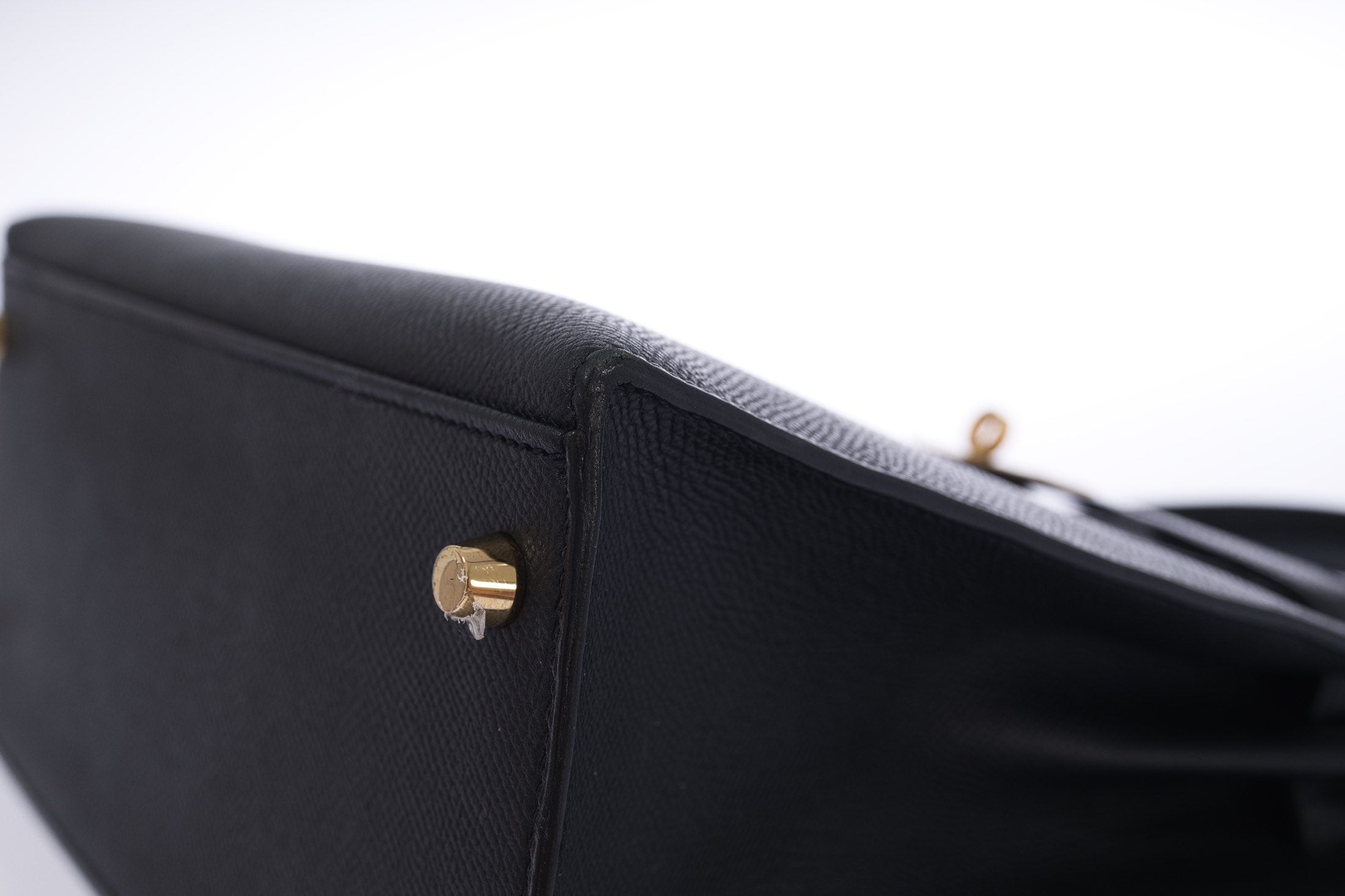 Hermès Kelly 28 Sellier Noir Epsom Gold Hardware