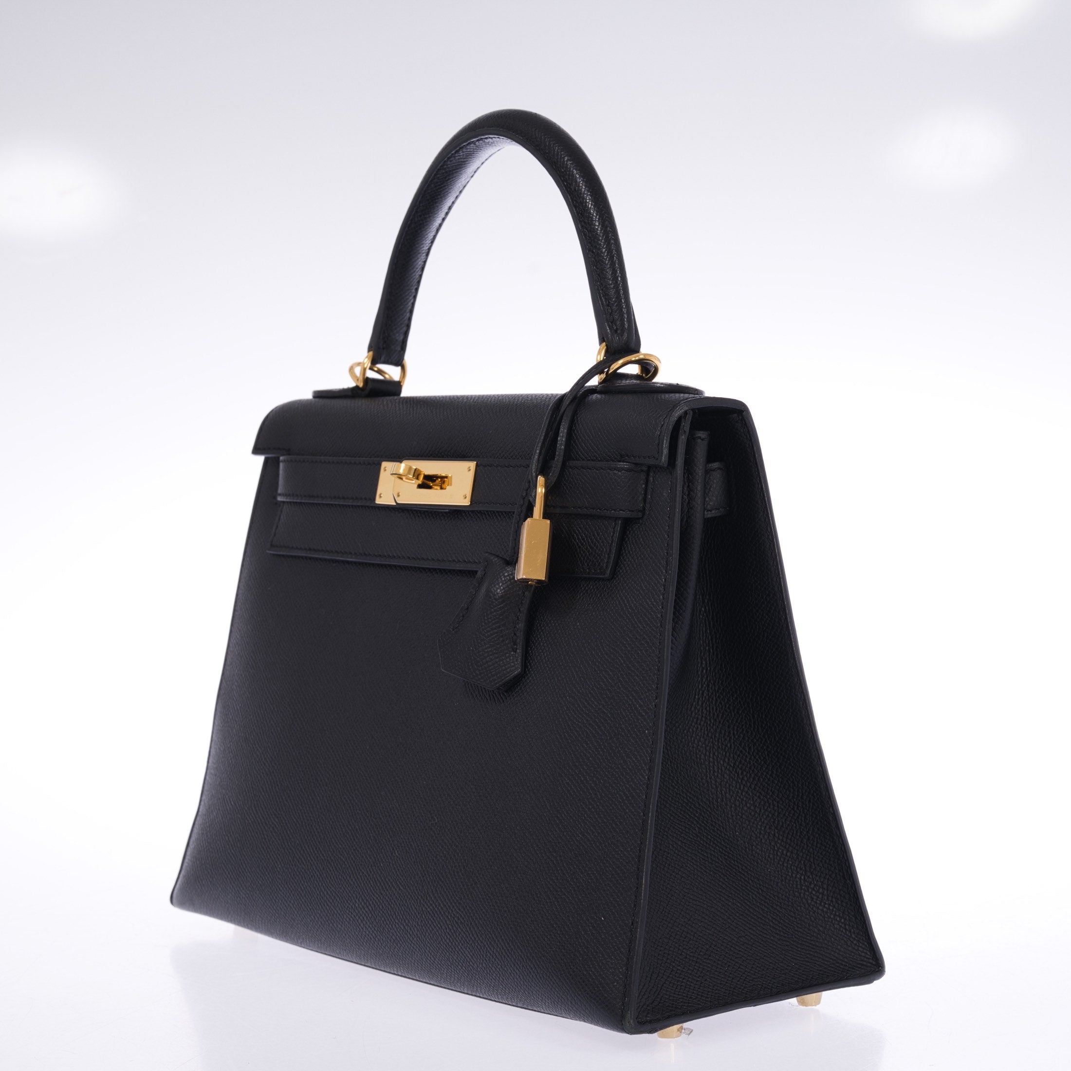 Hermès Kelly 28 Sellier Noir Epsom Gold Hardware