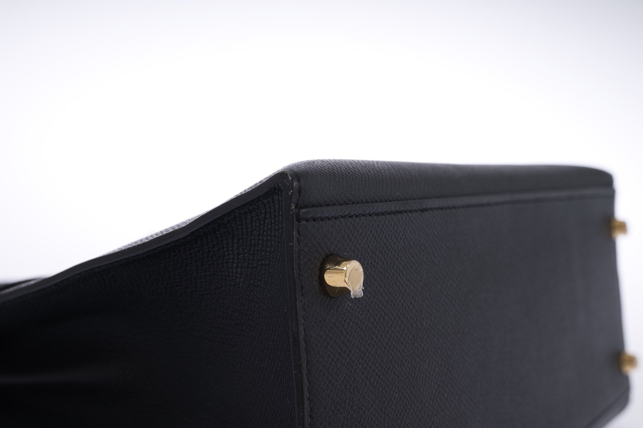 Hermès Kelly 28 Sellier Noir Epsom Gold Hardware