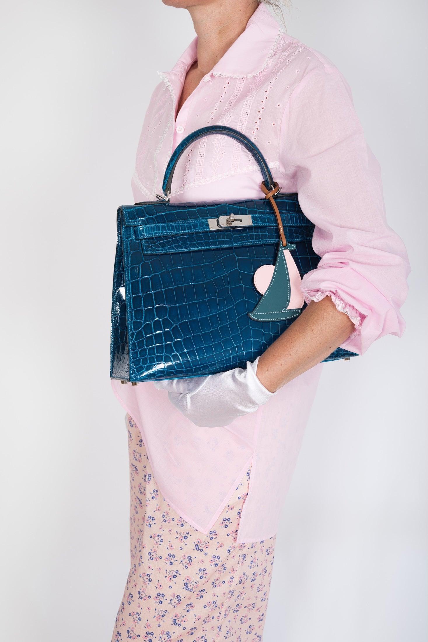 Hermès Kelly 32 Sellier Blue Colvert Shiny Niloticus Crocodile Palladium Hardware