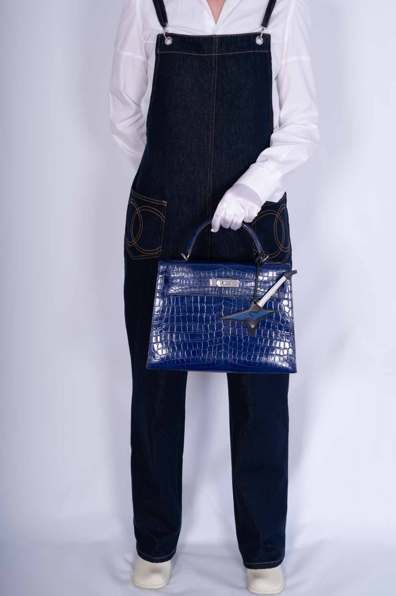 Hermès Kelly 32 Sellier Blue Electric Shiny Porosus Crocodile Palladium Hardware