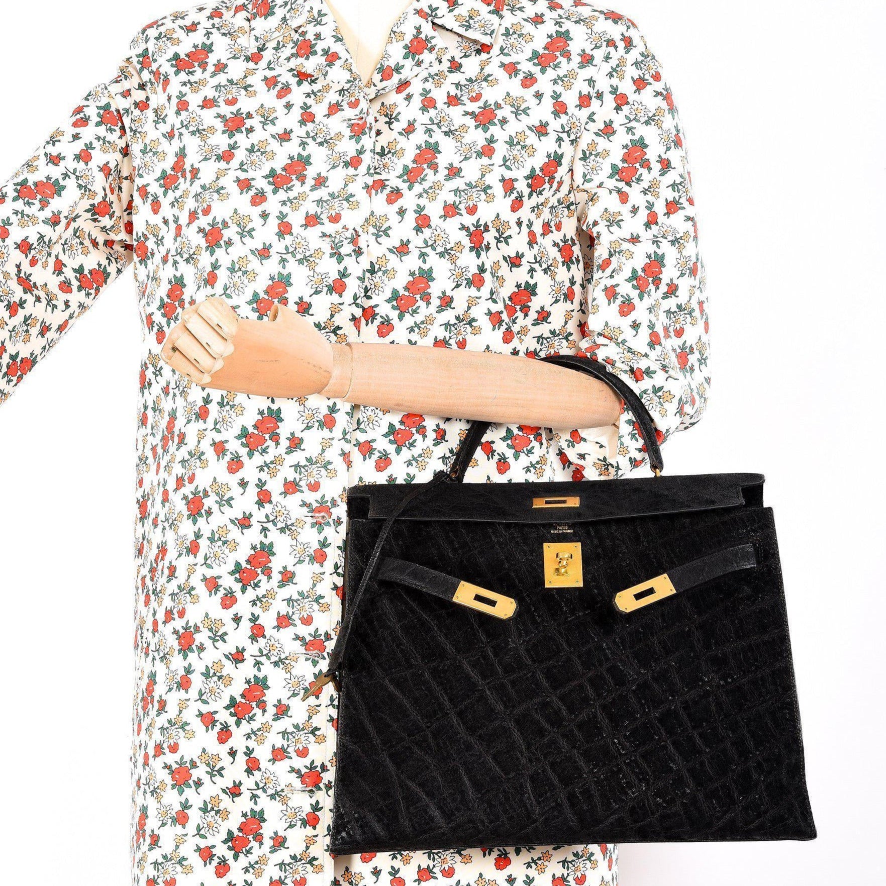Hermès Kelly 35 Sellier Black Elephant Hide Gold Hardware