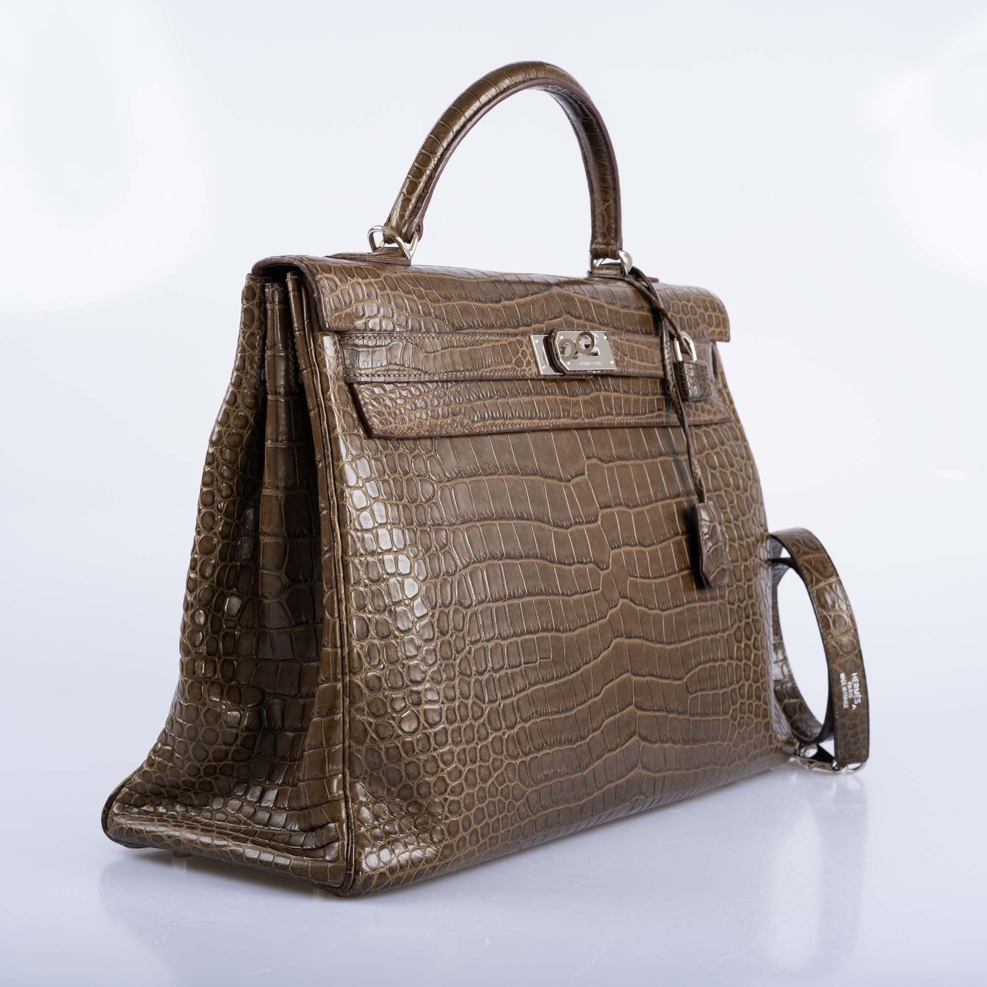 Hermès Kelly 40 Retourne Gris Elephant Matte Porosus Crocodile Palladium Hardware