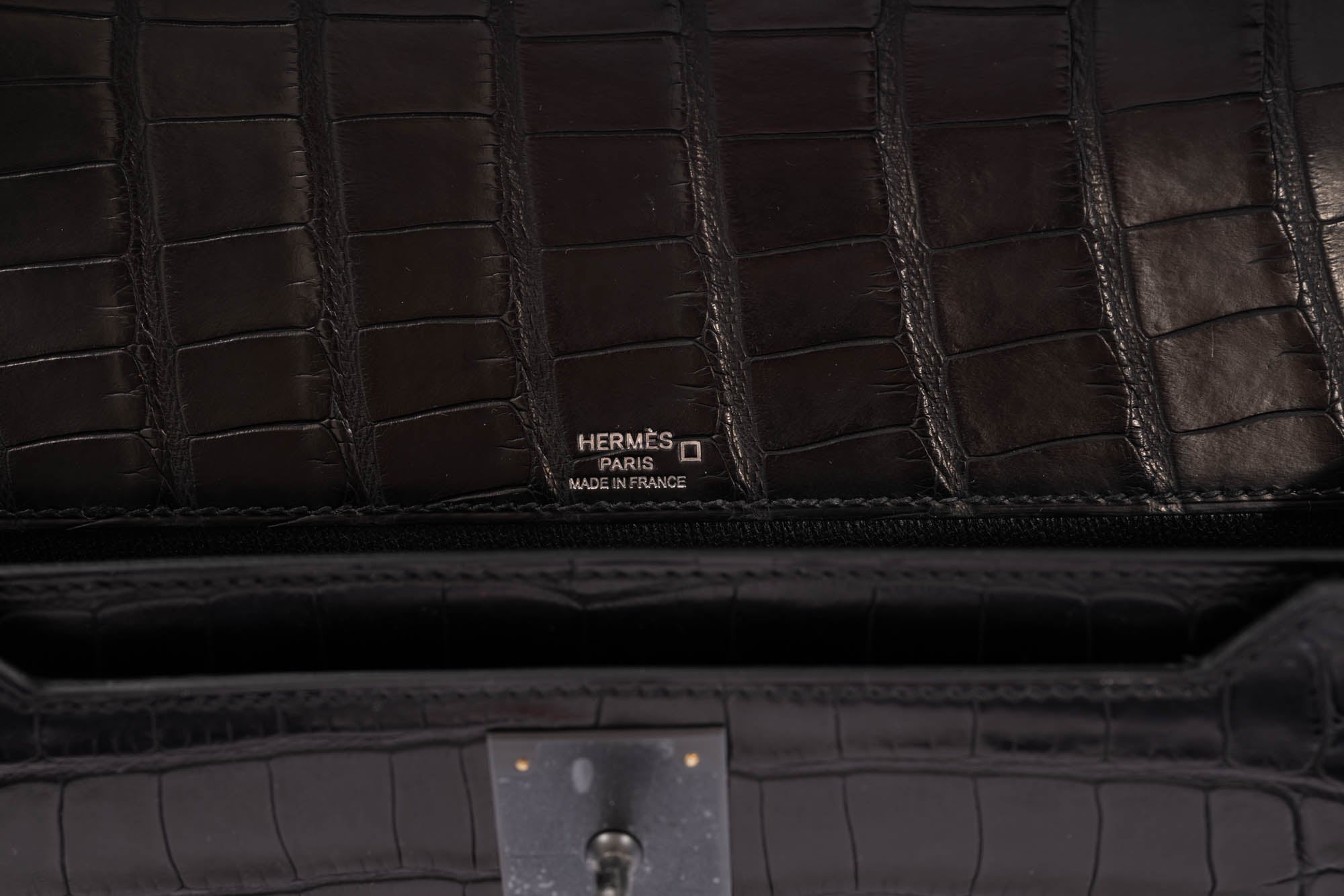 Hermès Kelly Dépêches Pochette 25 Black Matte Alligator PVD Hardware