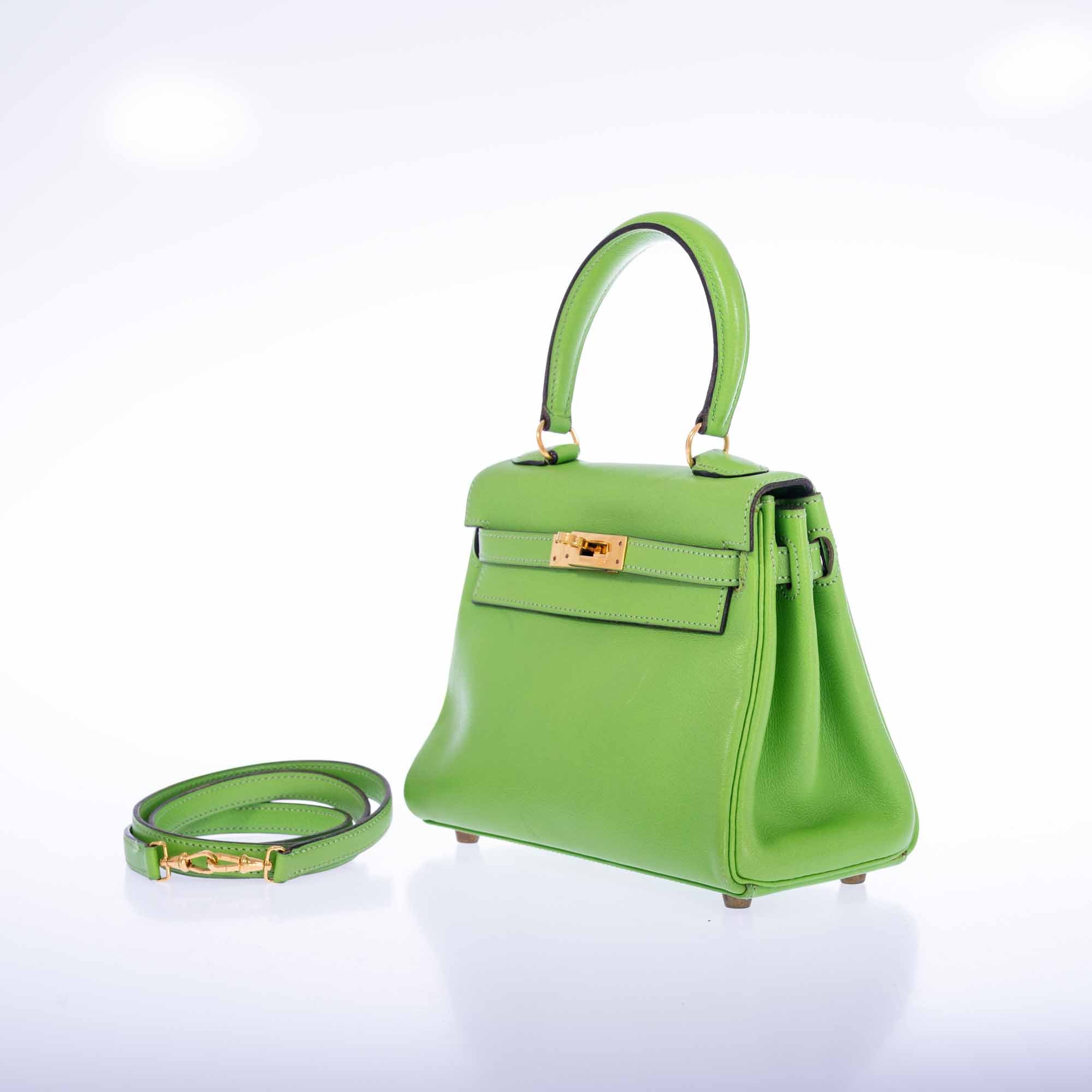 Hermès Kelly Mini 20 Retourne Vert Cru Gulliver Leather Gold Hardware