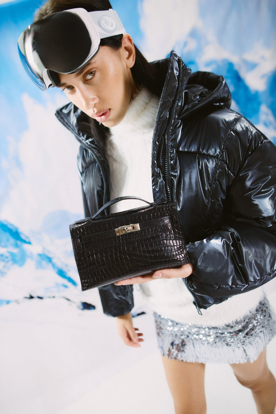 Hermès Kelly Pochette in Noir Alligator with Gold hardware, image 3 of 3