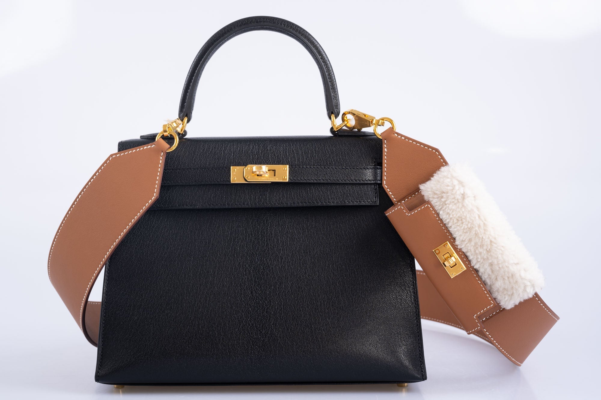 Hermès Kelly Pochette Teddy Shoulder Strap Gold Shearling and Swift Gold Hardware