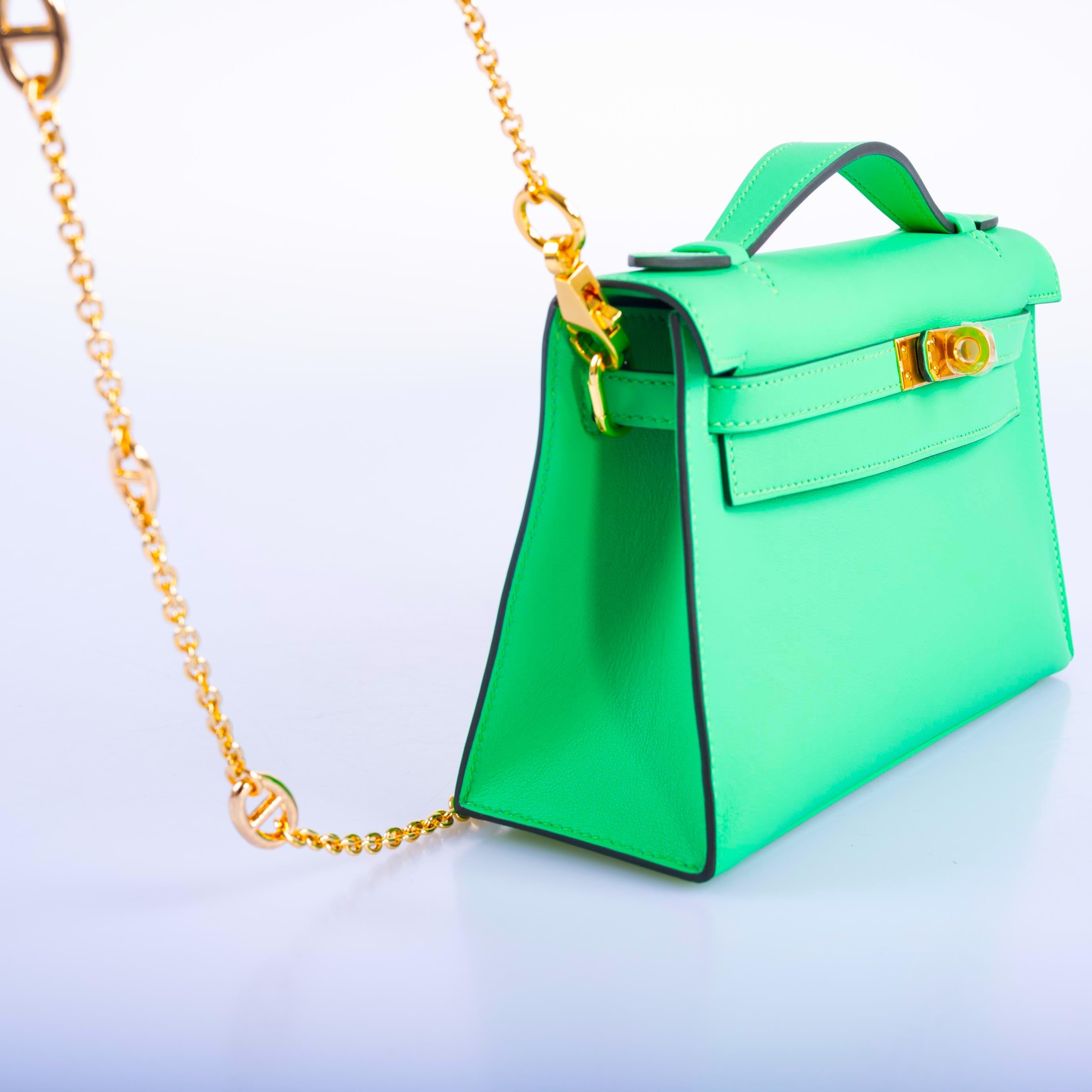 Hermès Kelly Pochette Vert Comics Swift Gold Hardware