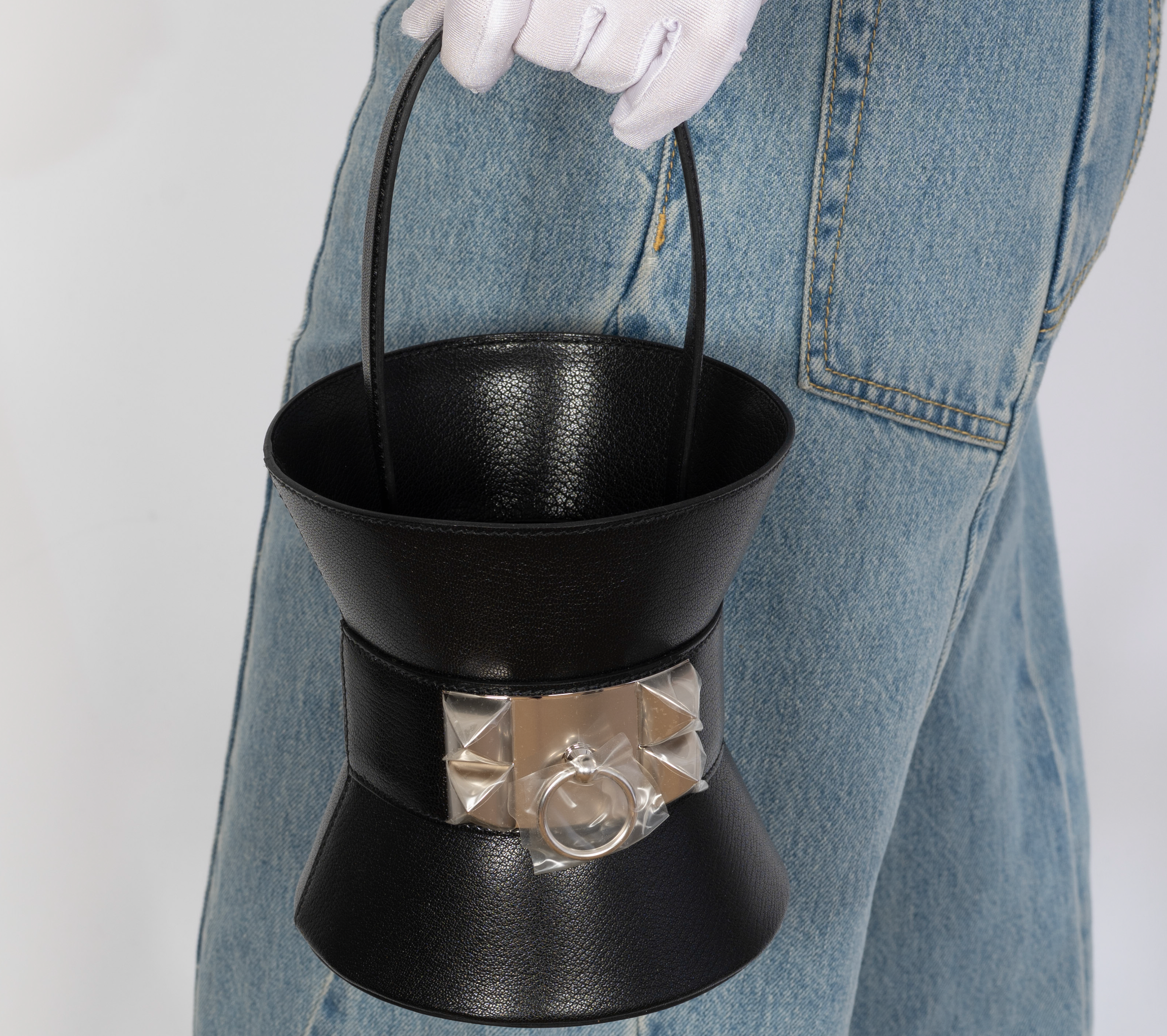 Hermès Mini Medor Bucket Bag Noir Chèvre Palladium Hardware