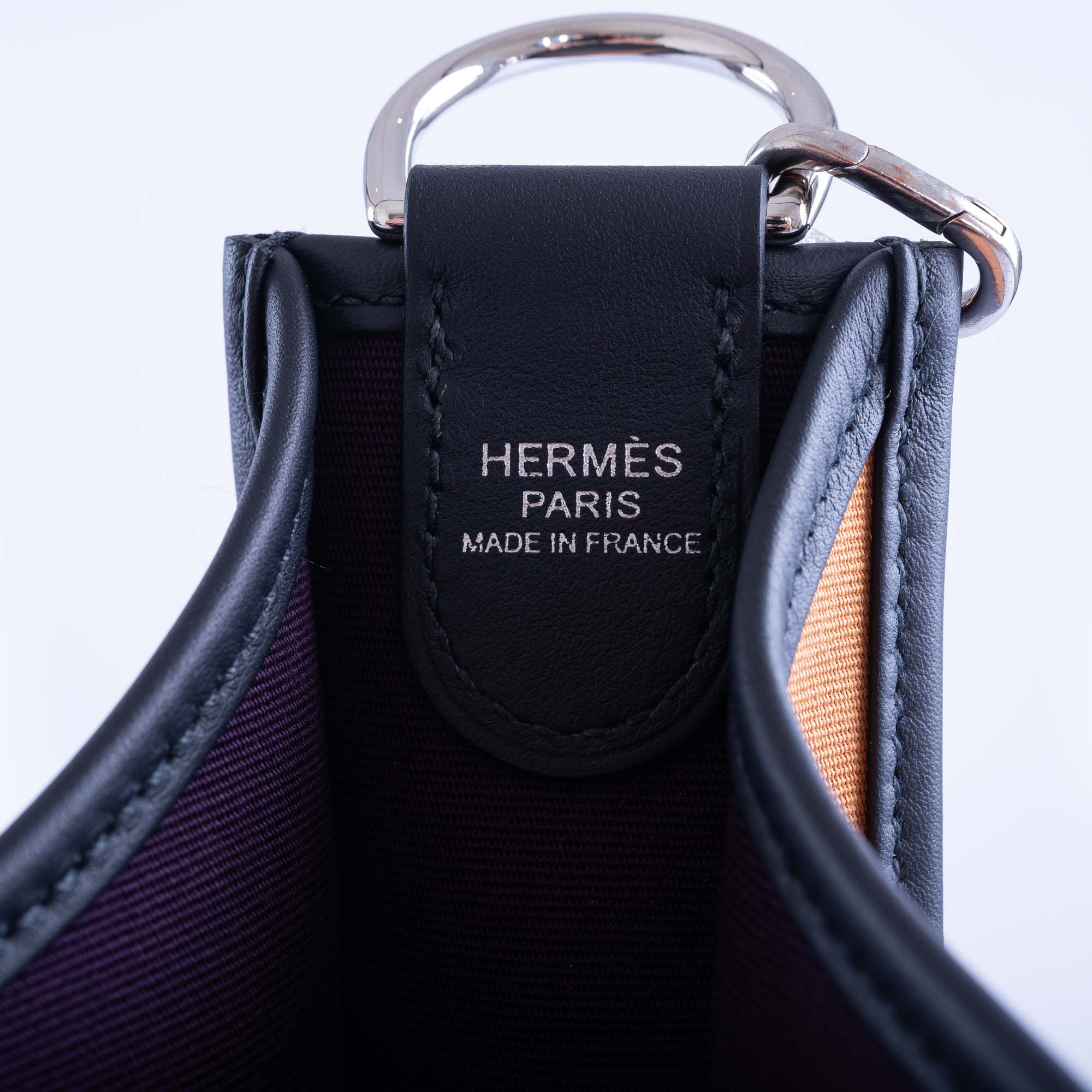 Hermès Neo Evelyne 29 PM Officier Dune Toile and Cassis Swift Palladium Hardware