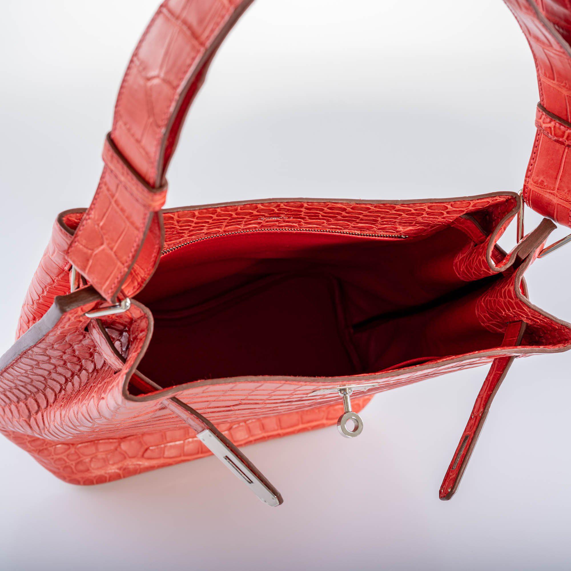 Hermès So Kelly 22 Bougainvillier Matte Porosus Crocodile Palladium Hardware