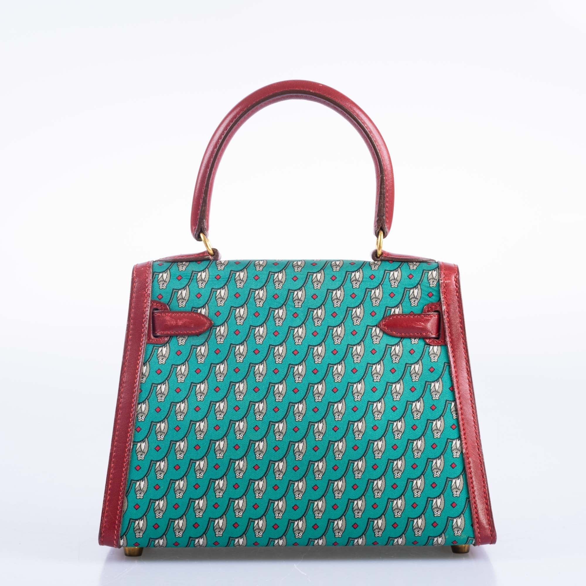 Hermès Vintage Kelly 20 Sellier Owl Print Turquoise Silk & Rouge Vif Box Calf Gold Hardware