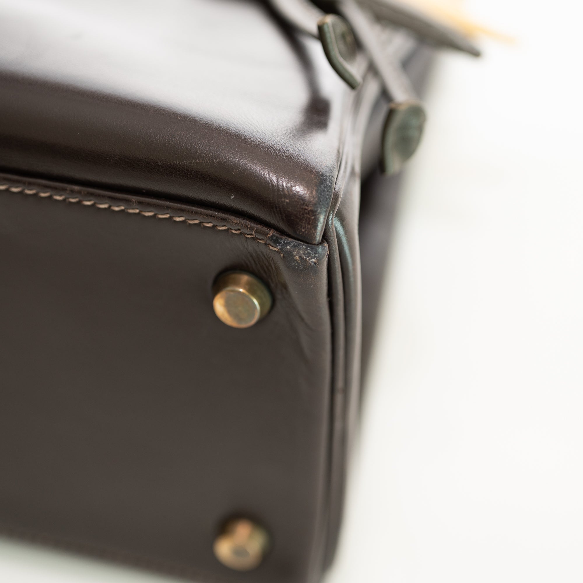 Hermès Vintage Kelly 28 Retourné Marron Foncé Box Calf Gold Hardware