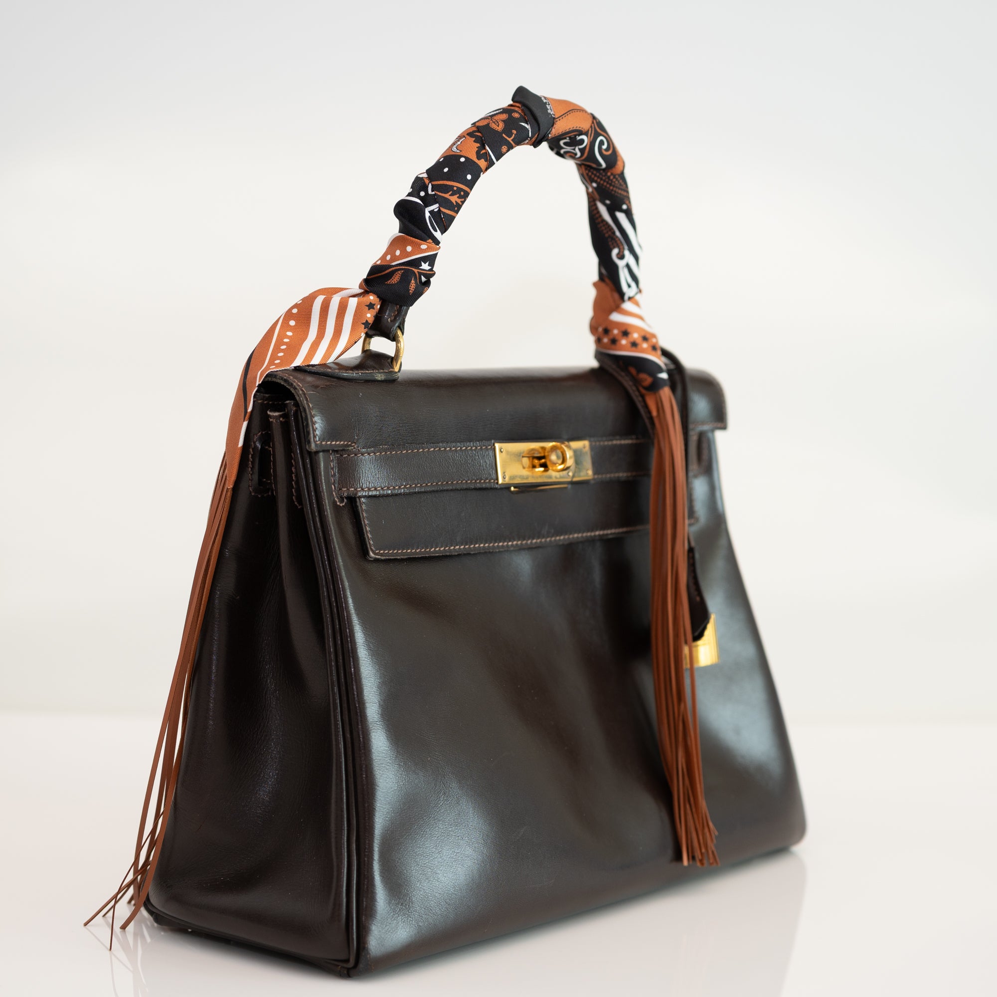 Hermès Vintage Kelly 28 Retourné Marron Foncé Box Calf Gold Hardware