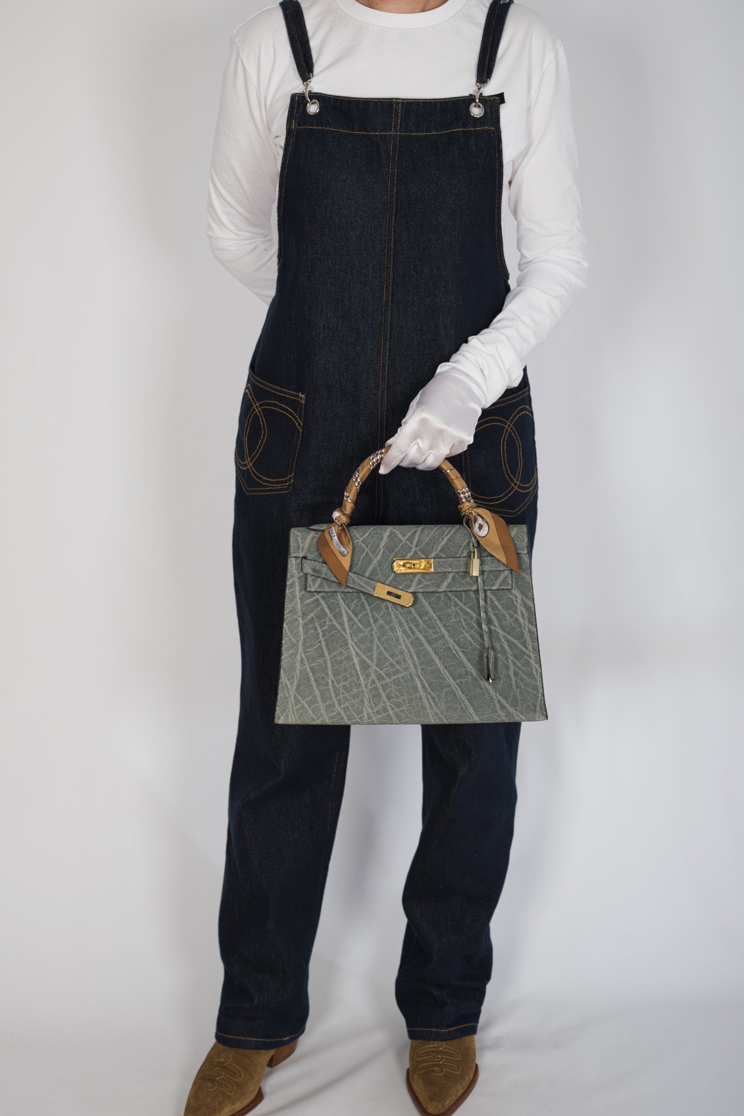 Hermès Vintage Kelly 32 Elephant Gray with Gold Hardware